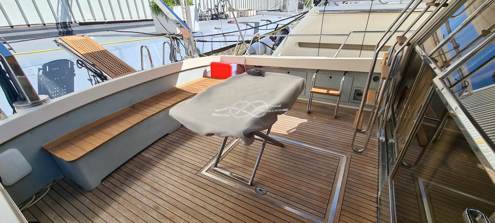 Riva 50 Superamerica Hp - Deck View Riva 50 Superamerica Hp - Deck View