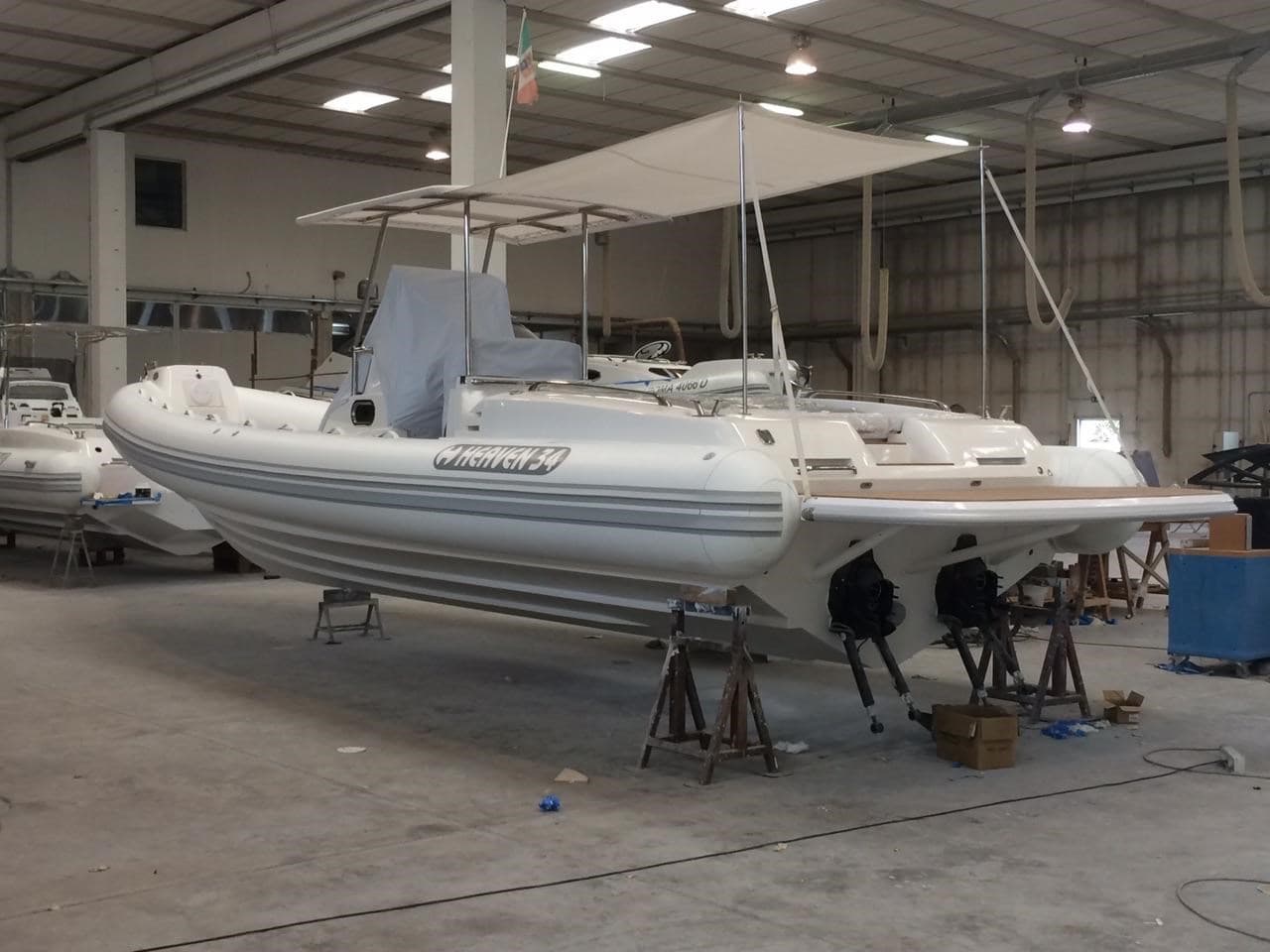 Heaven 34 - Interior View Heaven 34 - Interior View