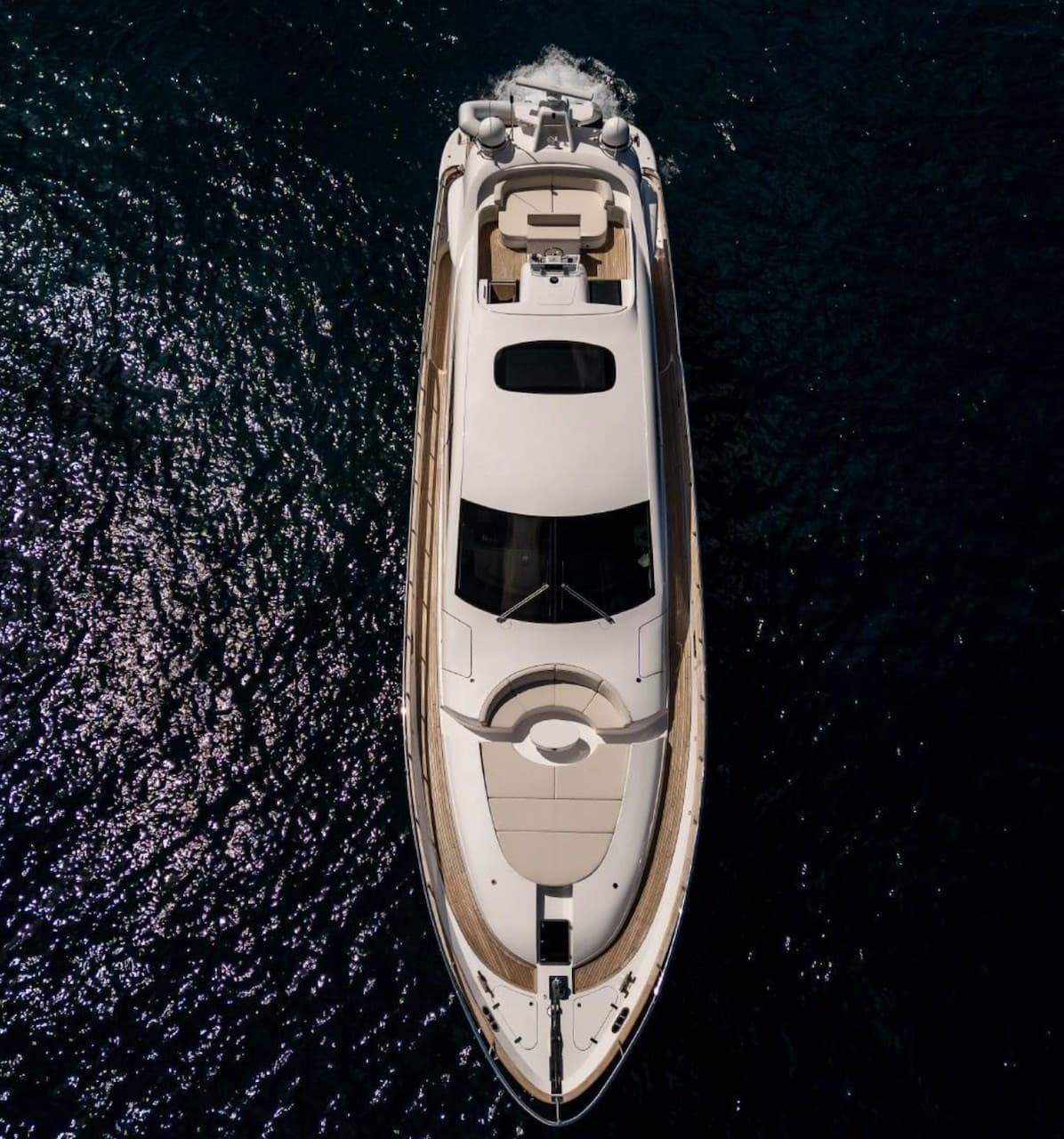 Cerri 86 - Deck View Cerri 86 - Deck View