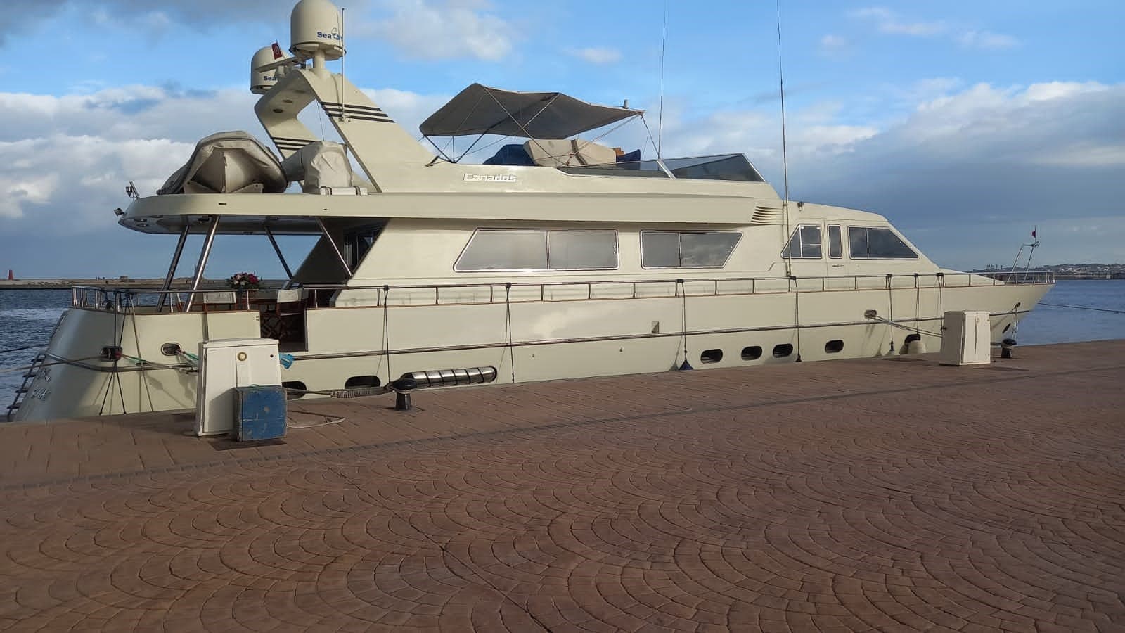 Canados Canados 85 - Main View Canados Canados 85 - Main View