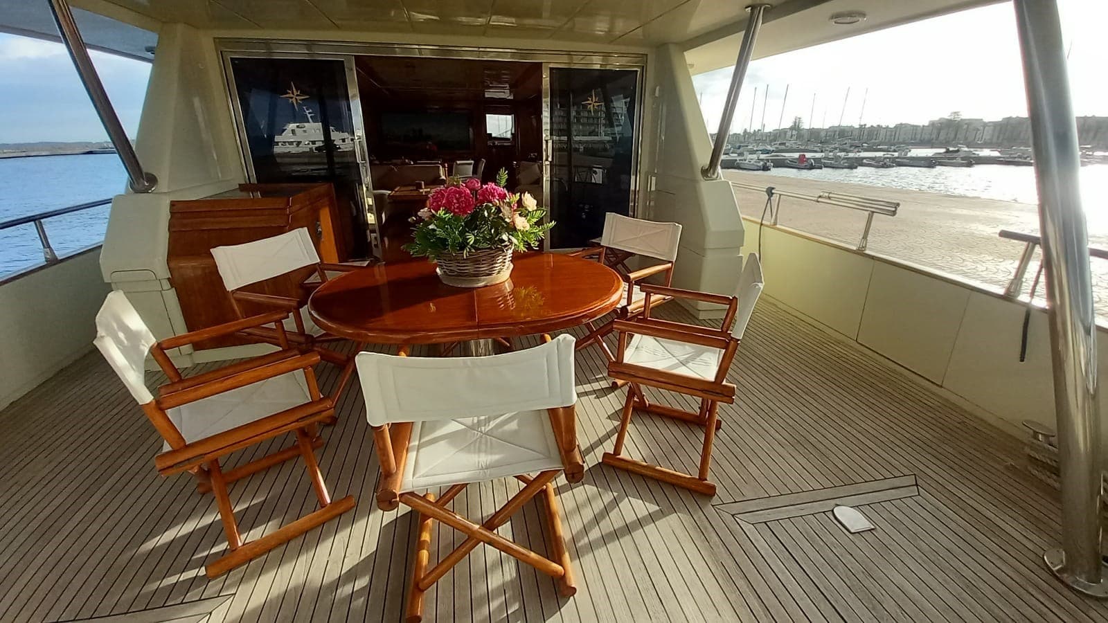 Canados Canados 85 - Detail View 1 Canados Canados 85 - Detail View 1