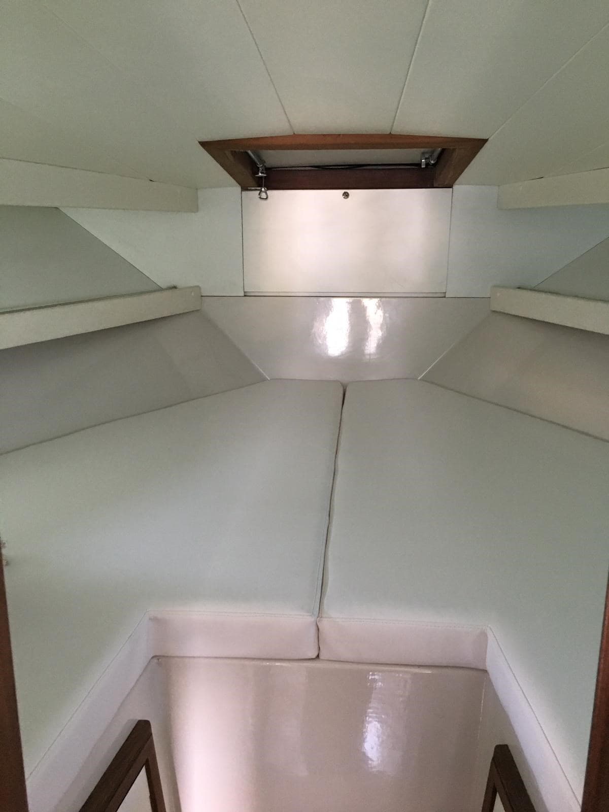 Tornado Tornado 38' Classic - Deck View Tornado Tornado 38' Classic - Deck View