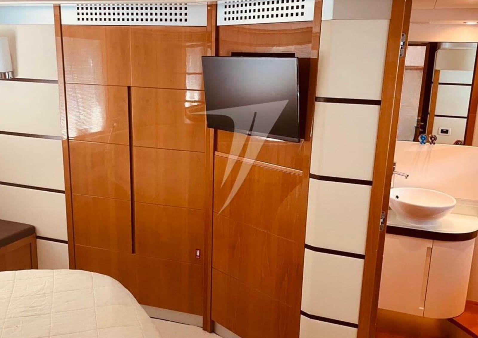 Pershing 62 usato - foto hero 11