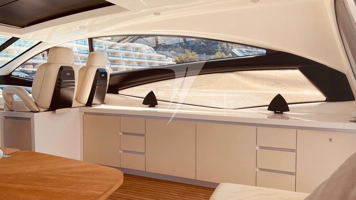 Pershing 62 usato - dettaglio 3