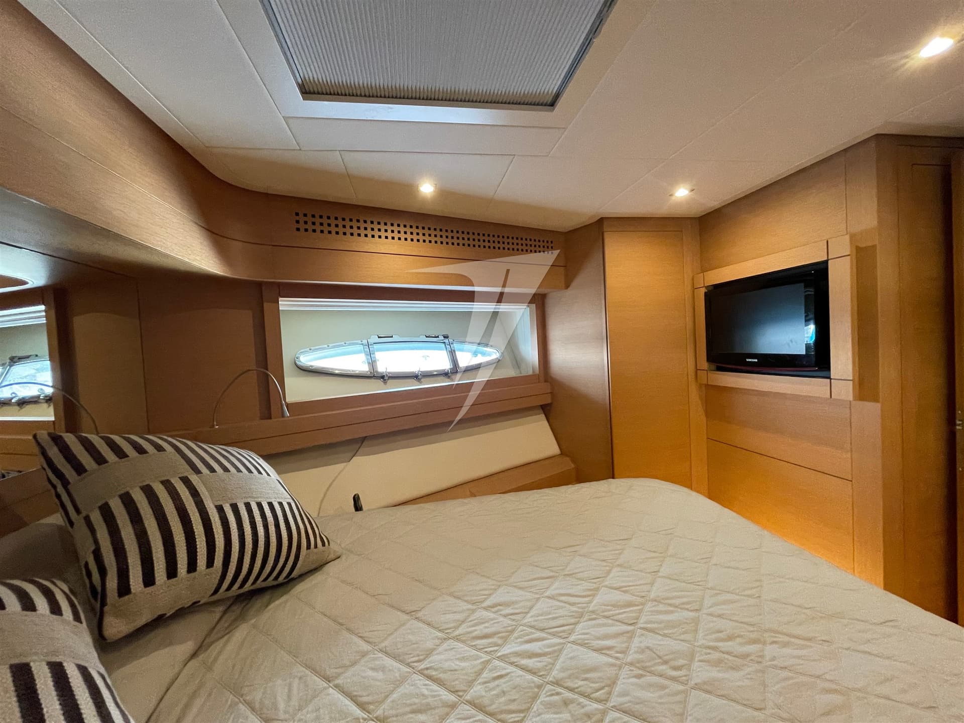 Pershing Pershing 80' usato - foto hero 21