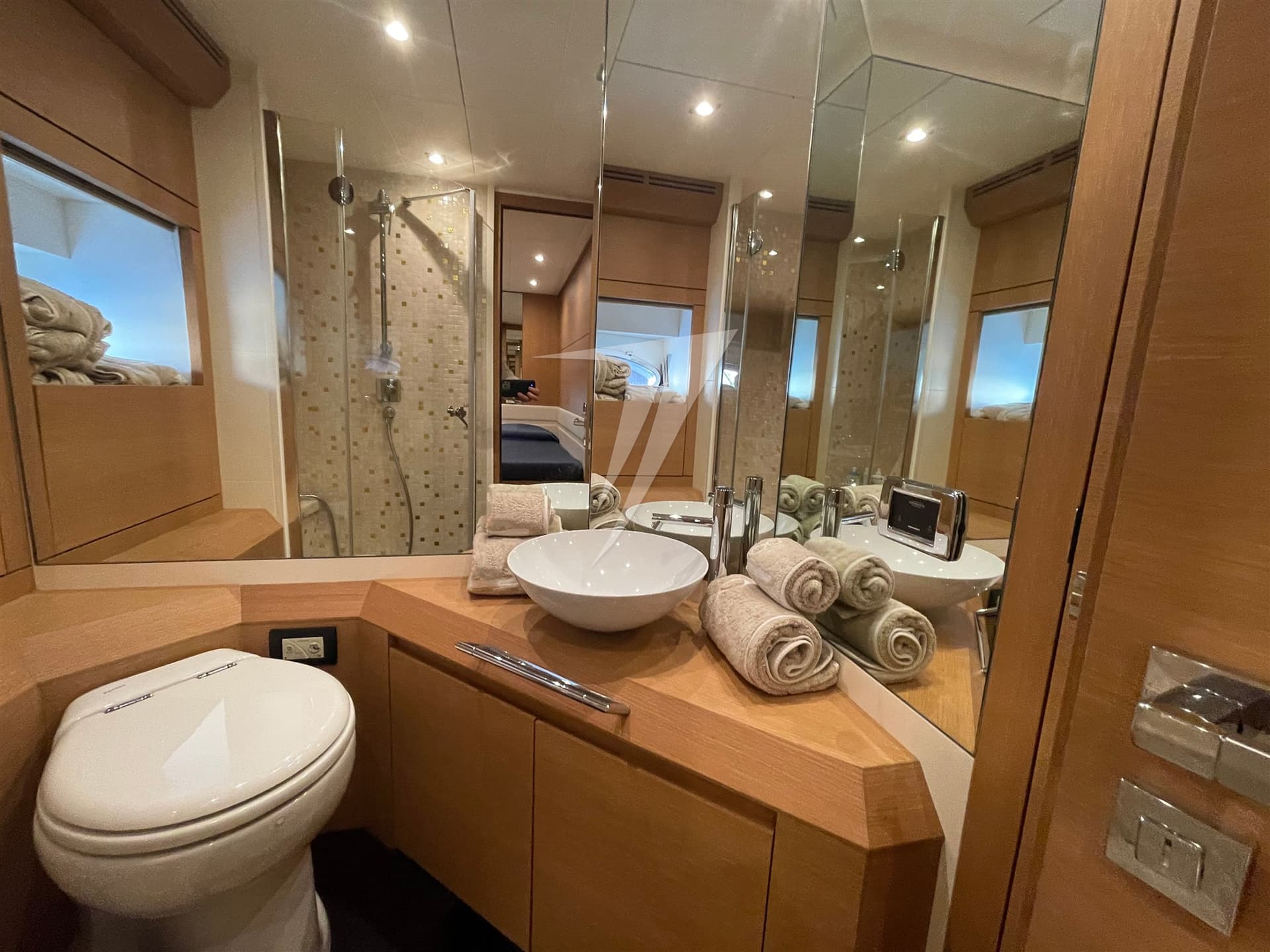 Pershing Pershing 80' usato - foto hero 25