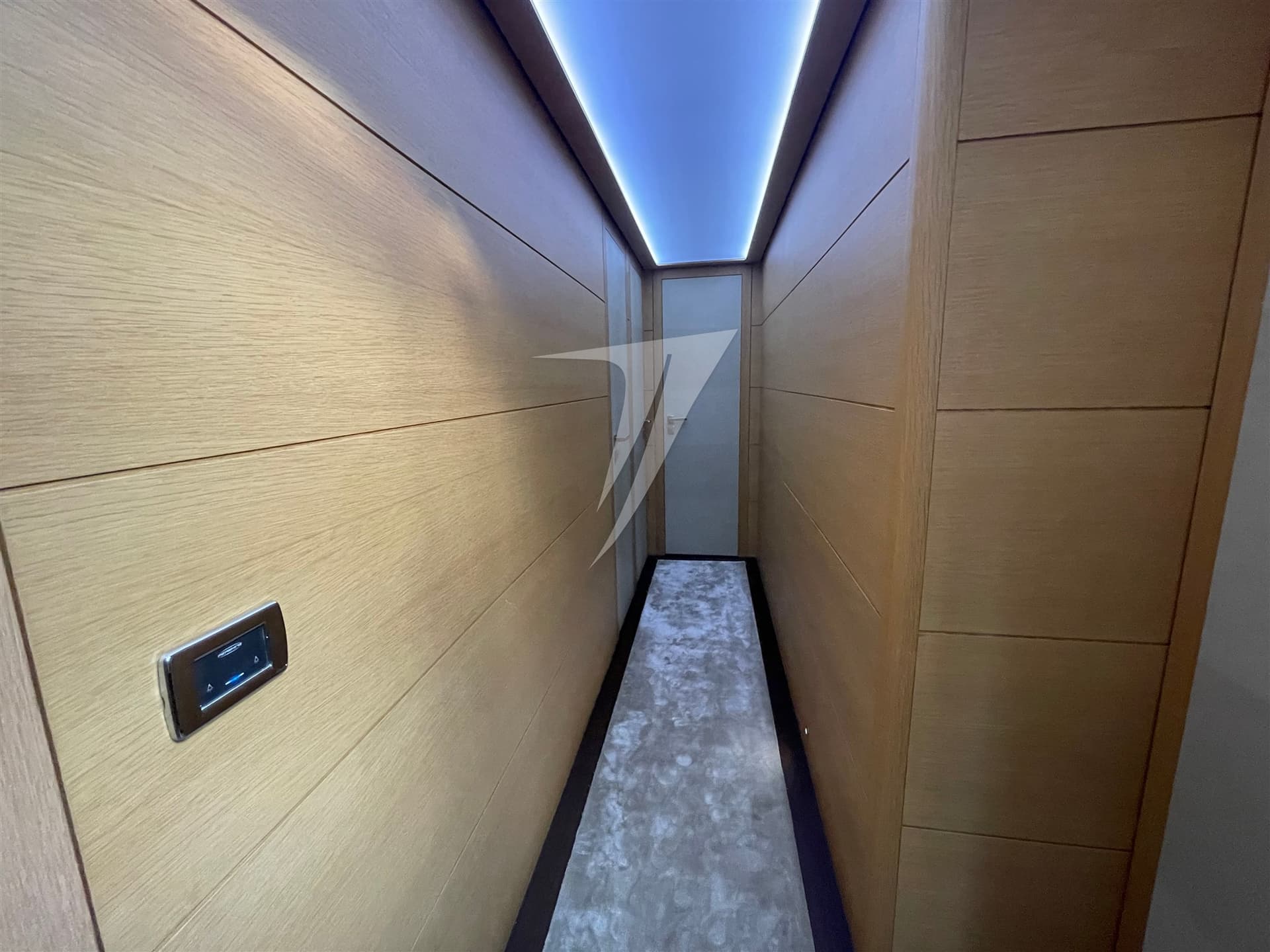 Pershing Pershing 80' usato - foto hero 13
