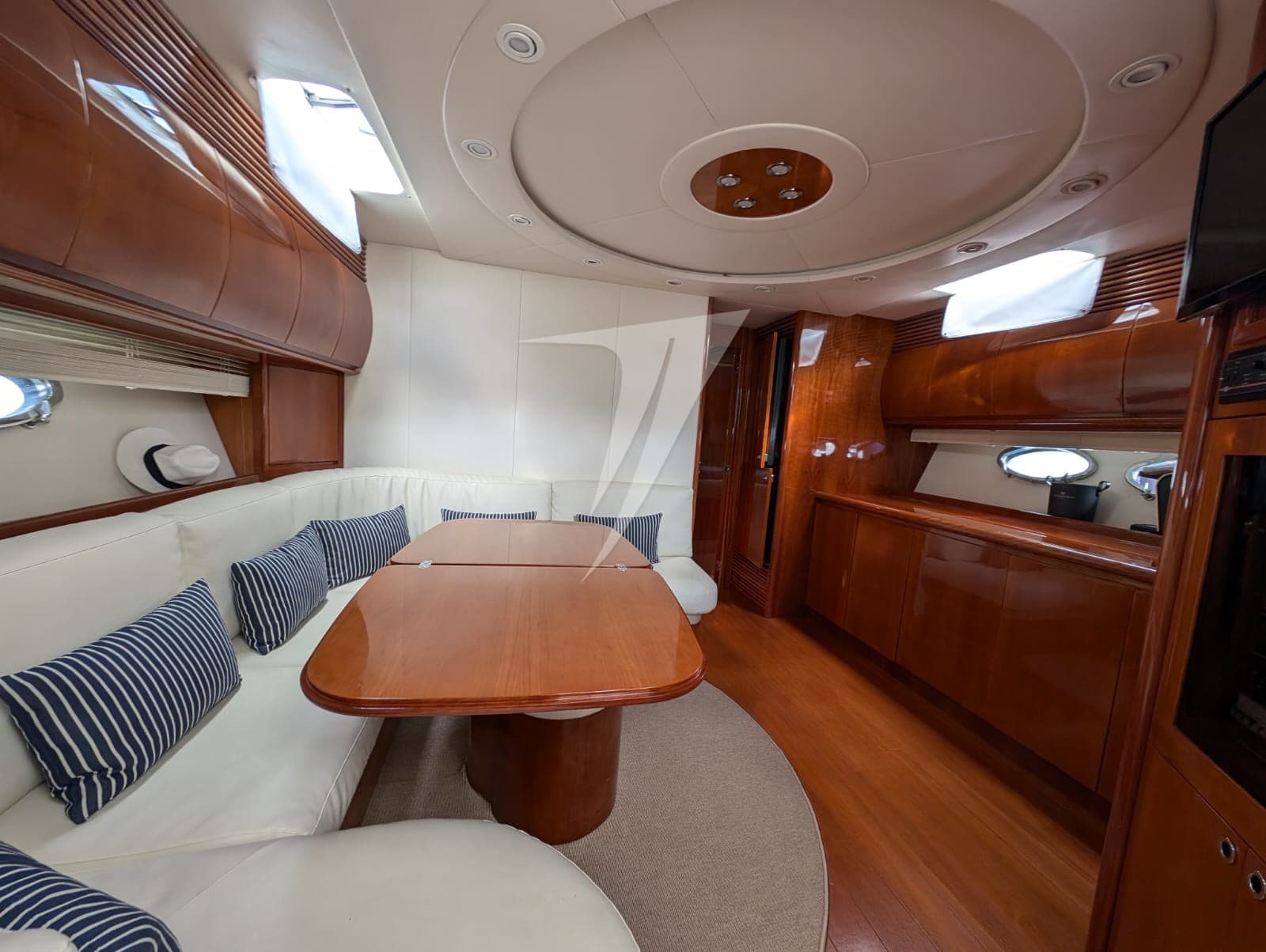Pershing Pershing 54' usato - foto hero 7