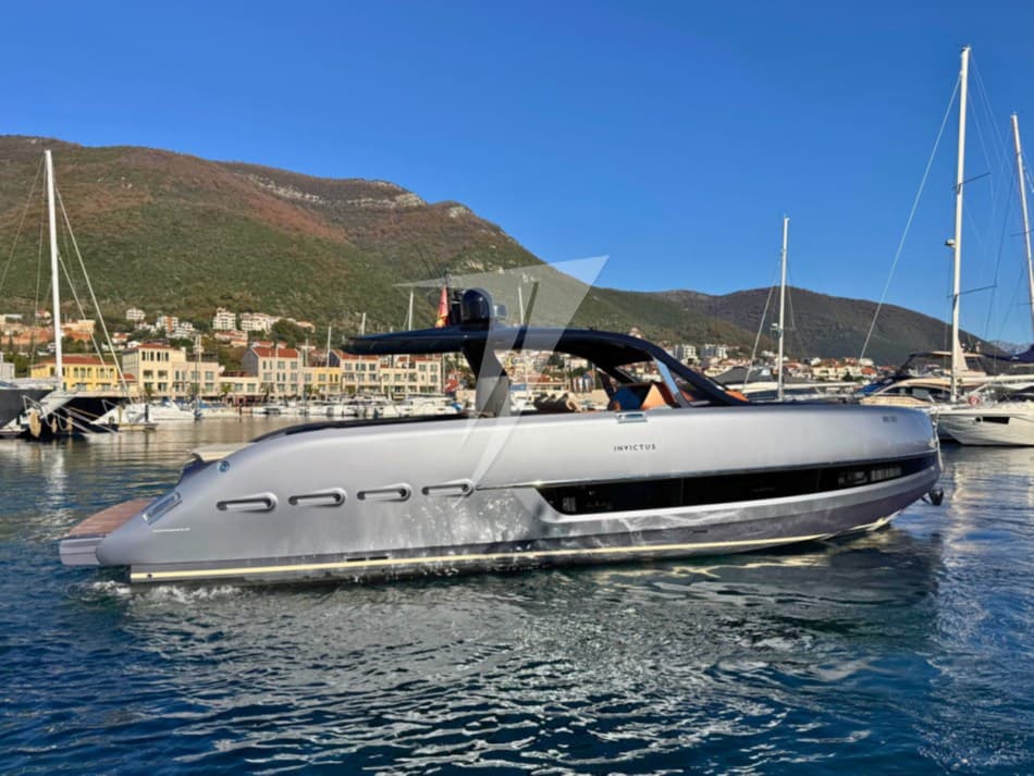 Invictus Tt460 usato - dettaglio 1