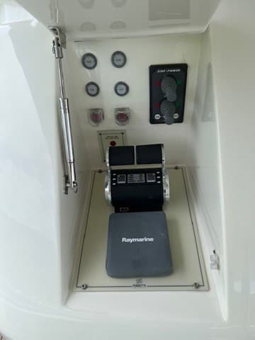 Ferretti Yachts FERRETTI 761 usato - foto hero 15