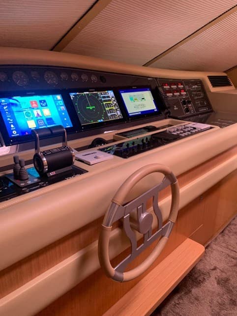 Ferretti Yachts FERRETTI 761 usato - foto hero 26