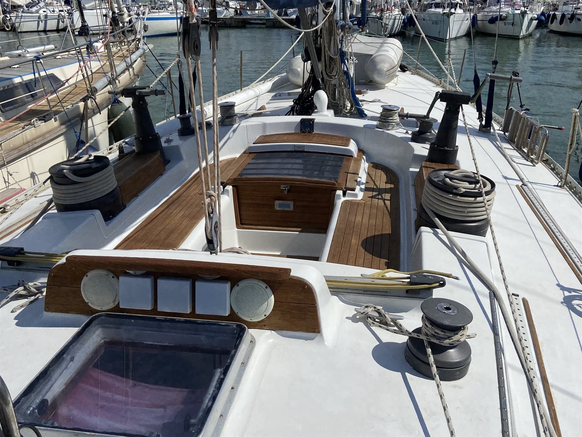 Fran Mass Standfast 47 - Main View Fran Mass Standfast 47 - Main View