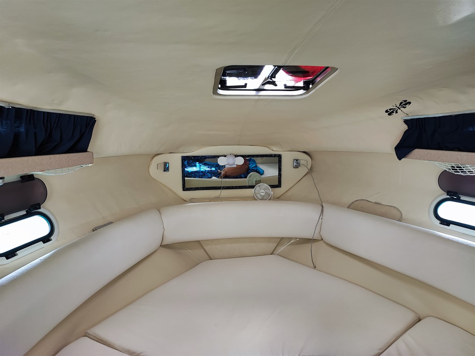 Gobbi 27 Cabin - Interior View Gobbi 27 Cabin - Interior View