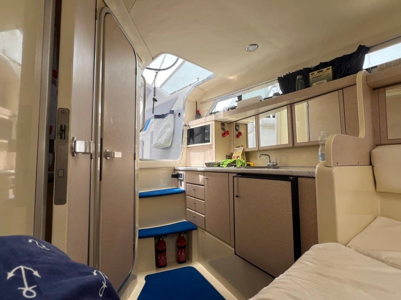 Gobbi 27 Cabin used - detail 2