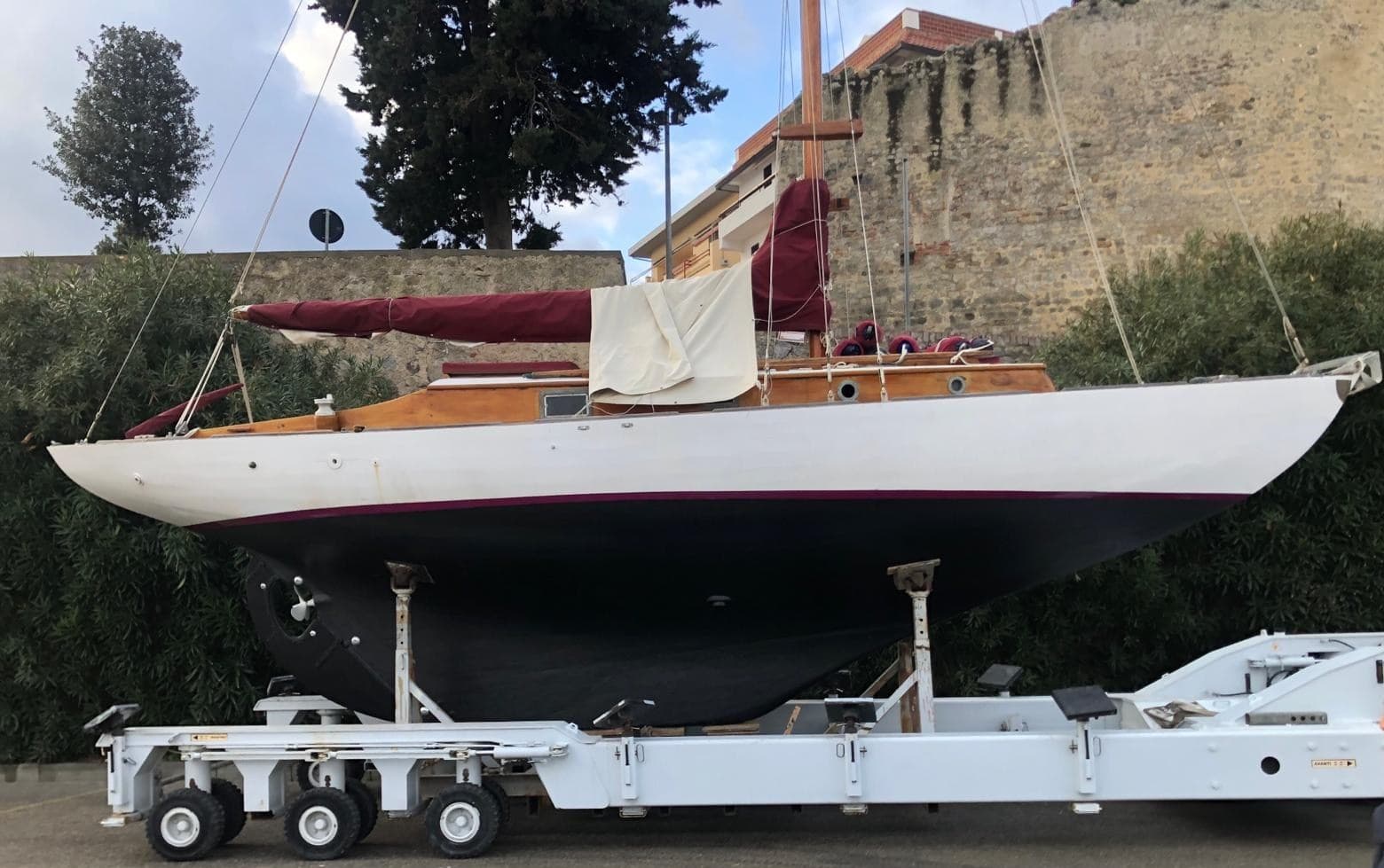 Durand Marans Sloop - Detail View 1 Durand Marans Sloop - Detail View 1