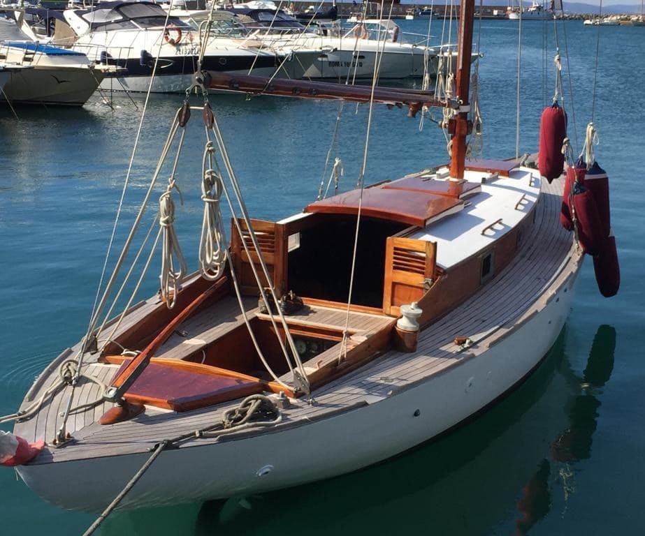 Durand Marans Sloop - Deck View Durand Marans Sloop - Deck View