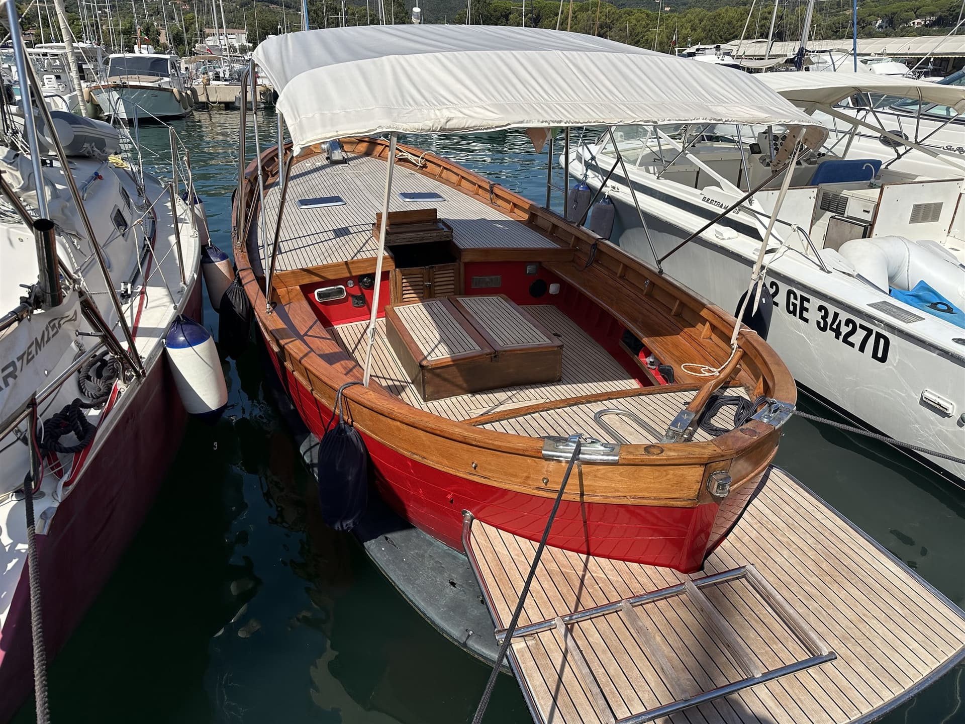 Mileo Gozzo Legno - Deck View Mileo Gozzo Legno - Deck View