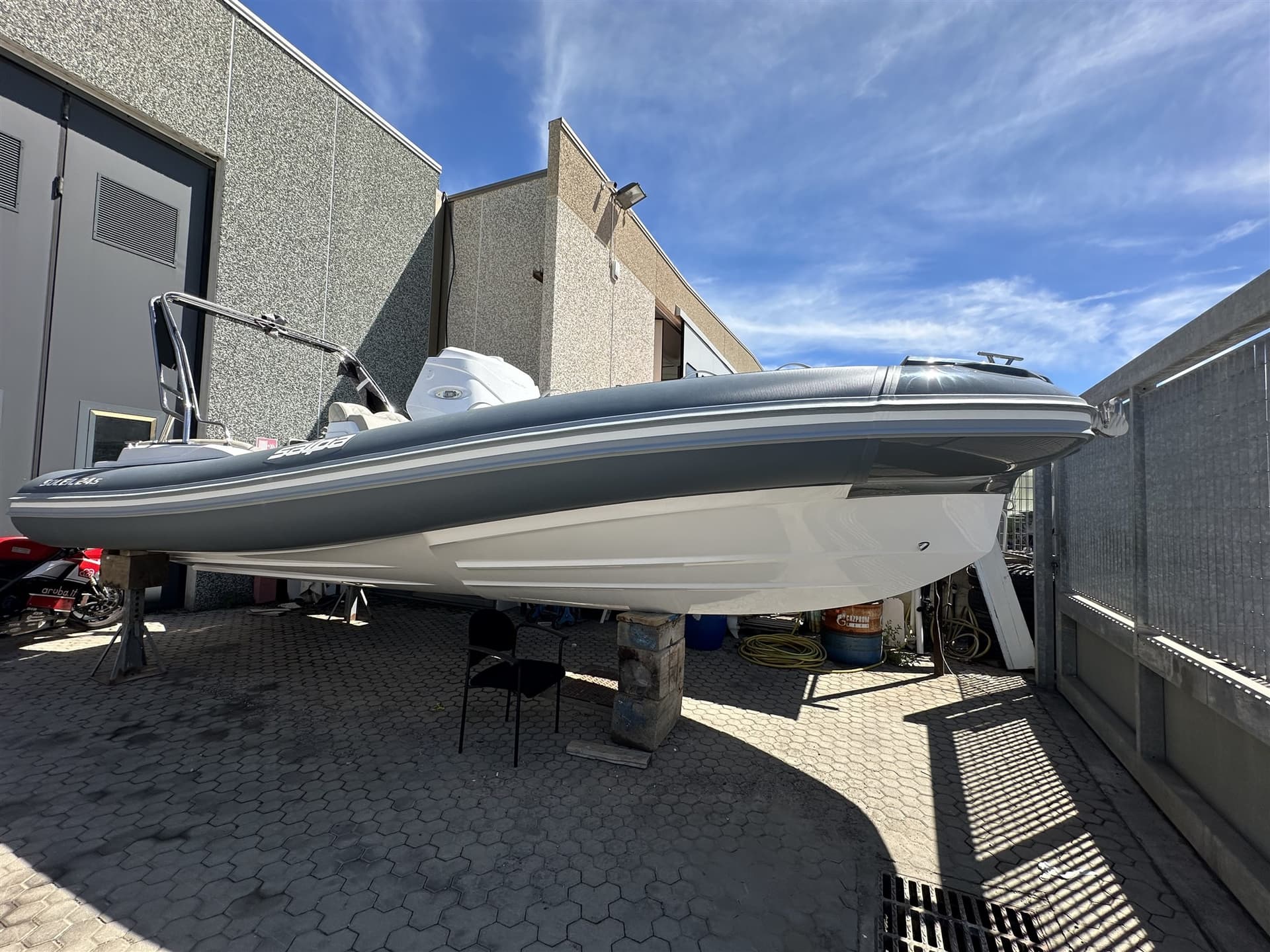 Salpa Soleil 24.5 - Detail View 1 Salpa Soleil 24.5 - Detail View 1