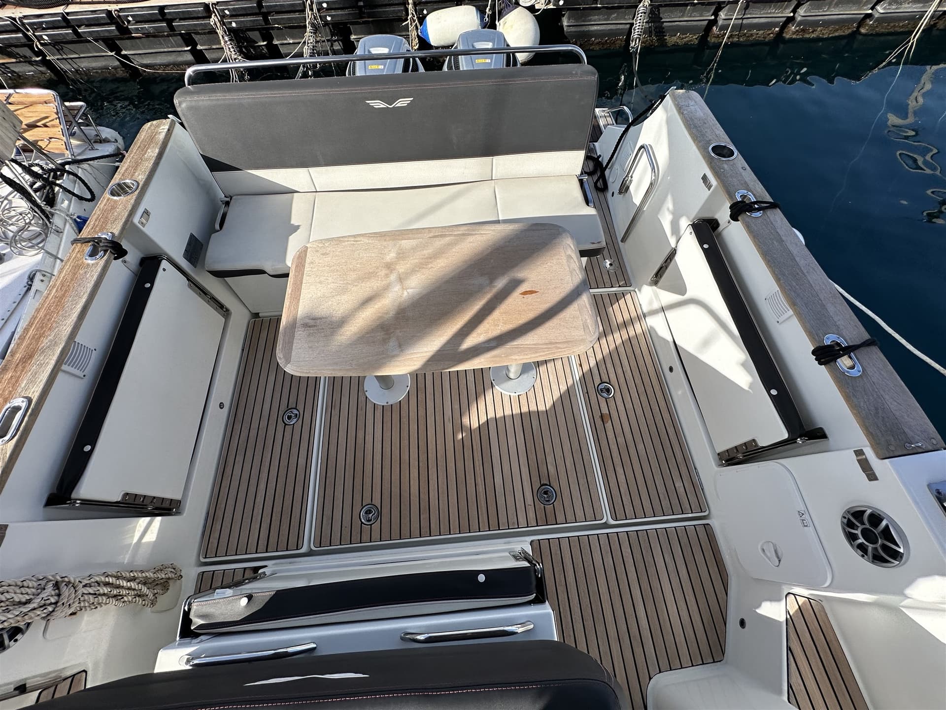 Beneteau Flyer 8.8 Sundeck usato - dettaglio 3