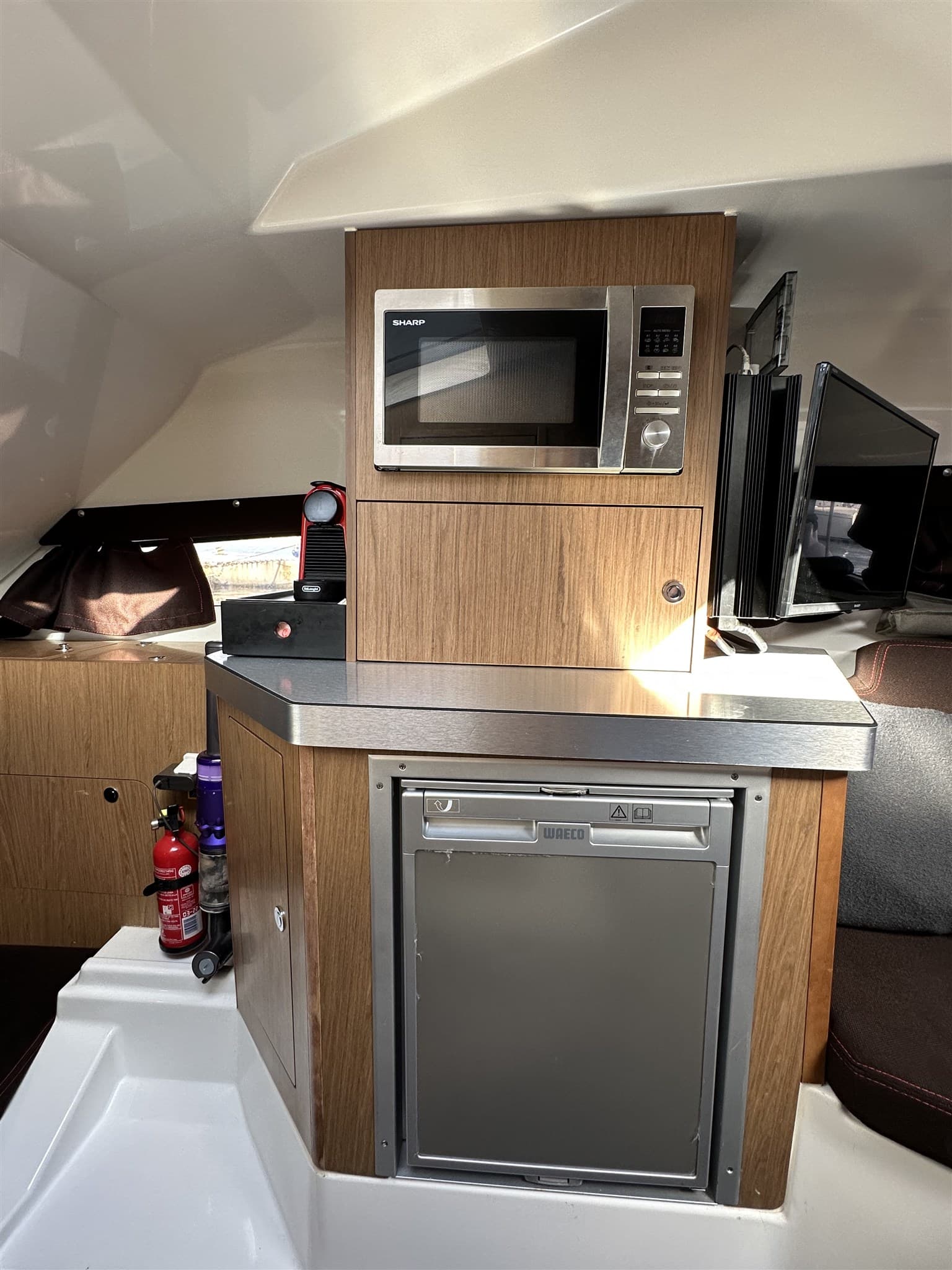 Beneteau FLYER 8.8 Sundeck gebraucht - Hauptbild 11