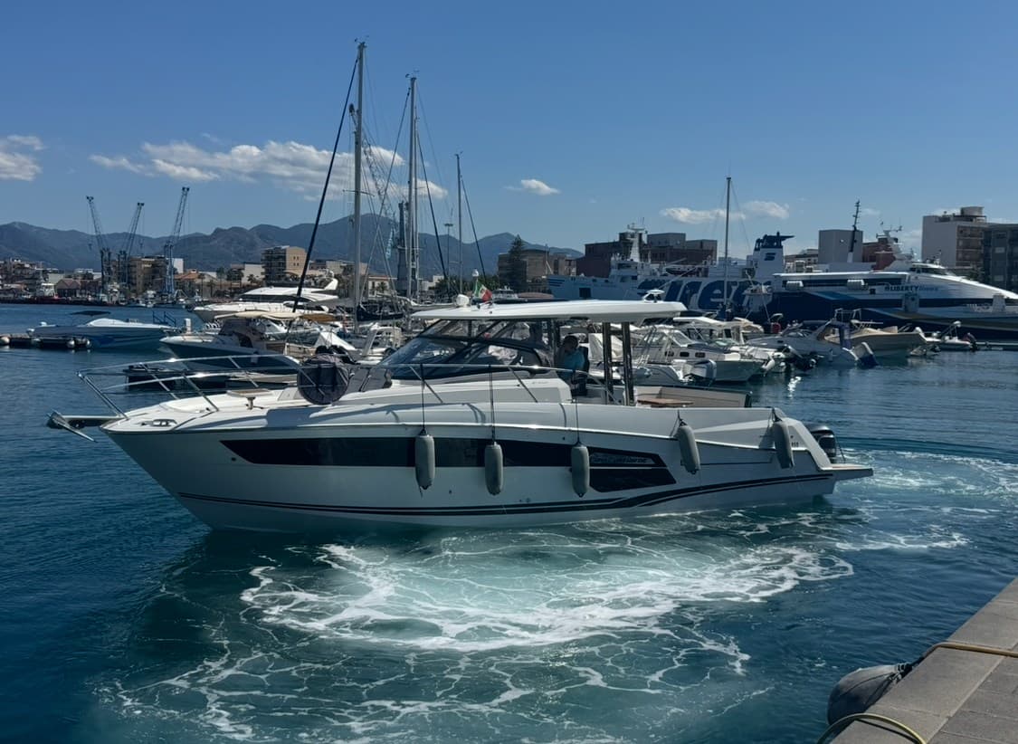 Jeanneau Cap Camarat 12.5 Wa usato - dettaglio 1