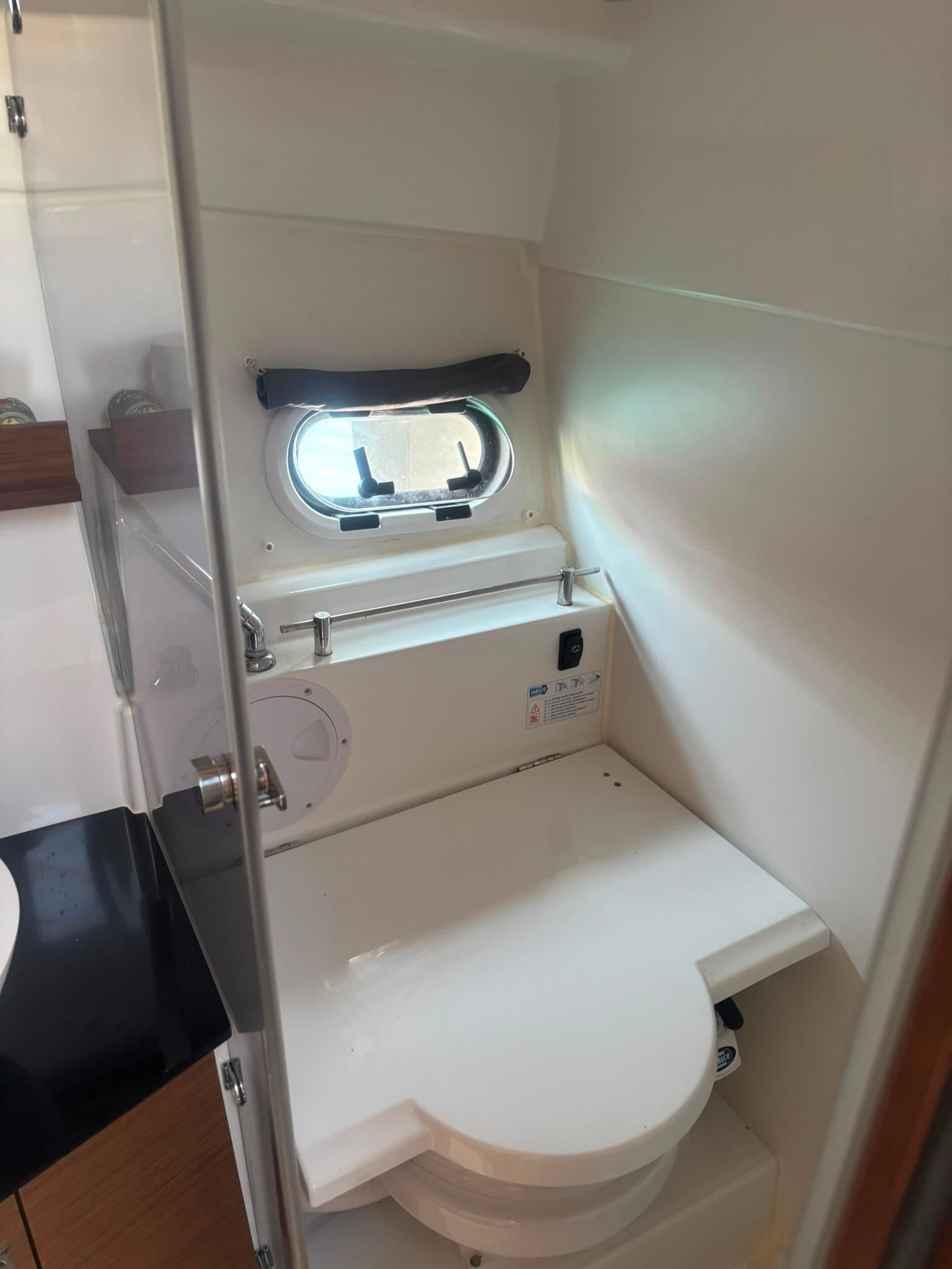 Jeanneau CAP CAMARAT 9.0 WA usato - foto hero 9