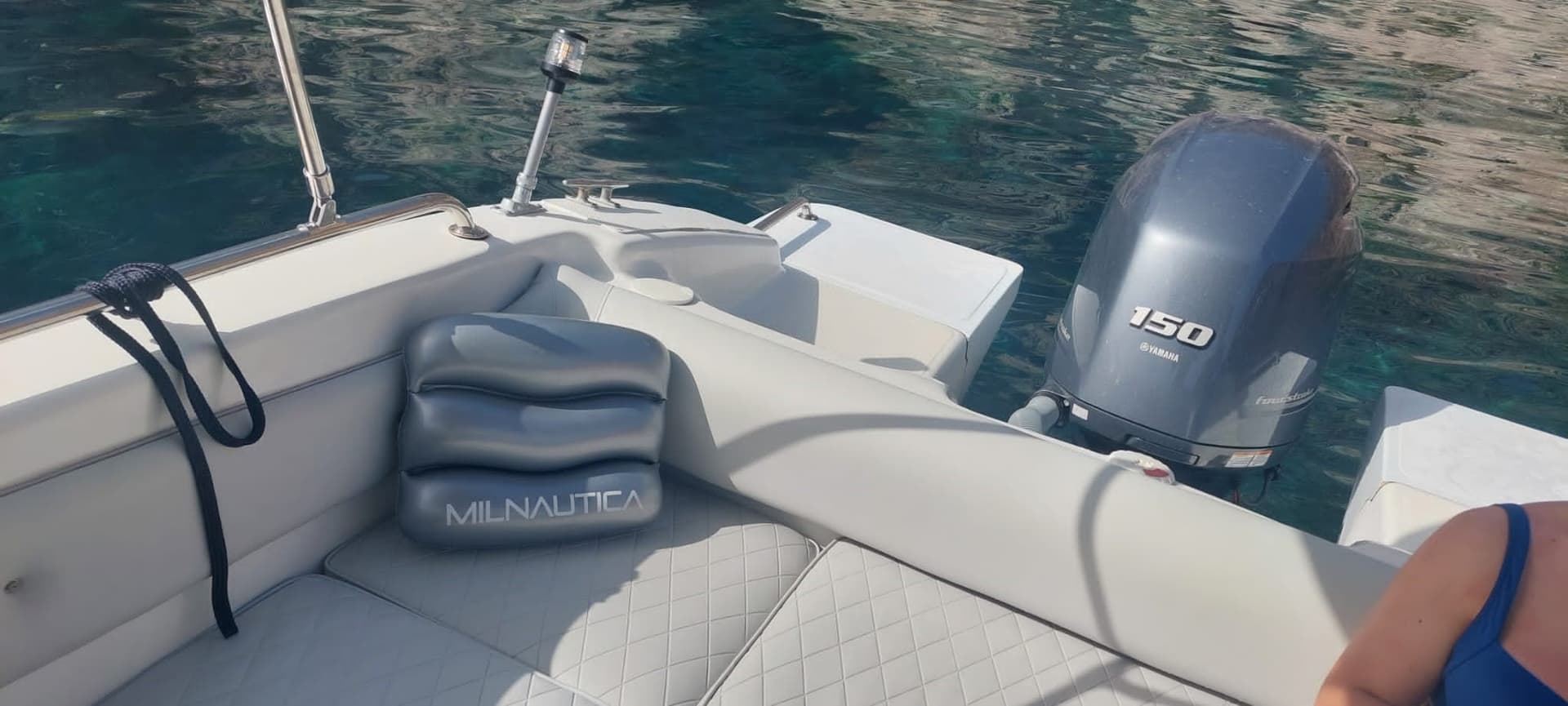 Ranieri Cantiere Midnight Sun 20 used - hero image 6