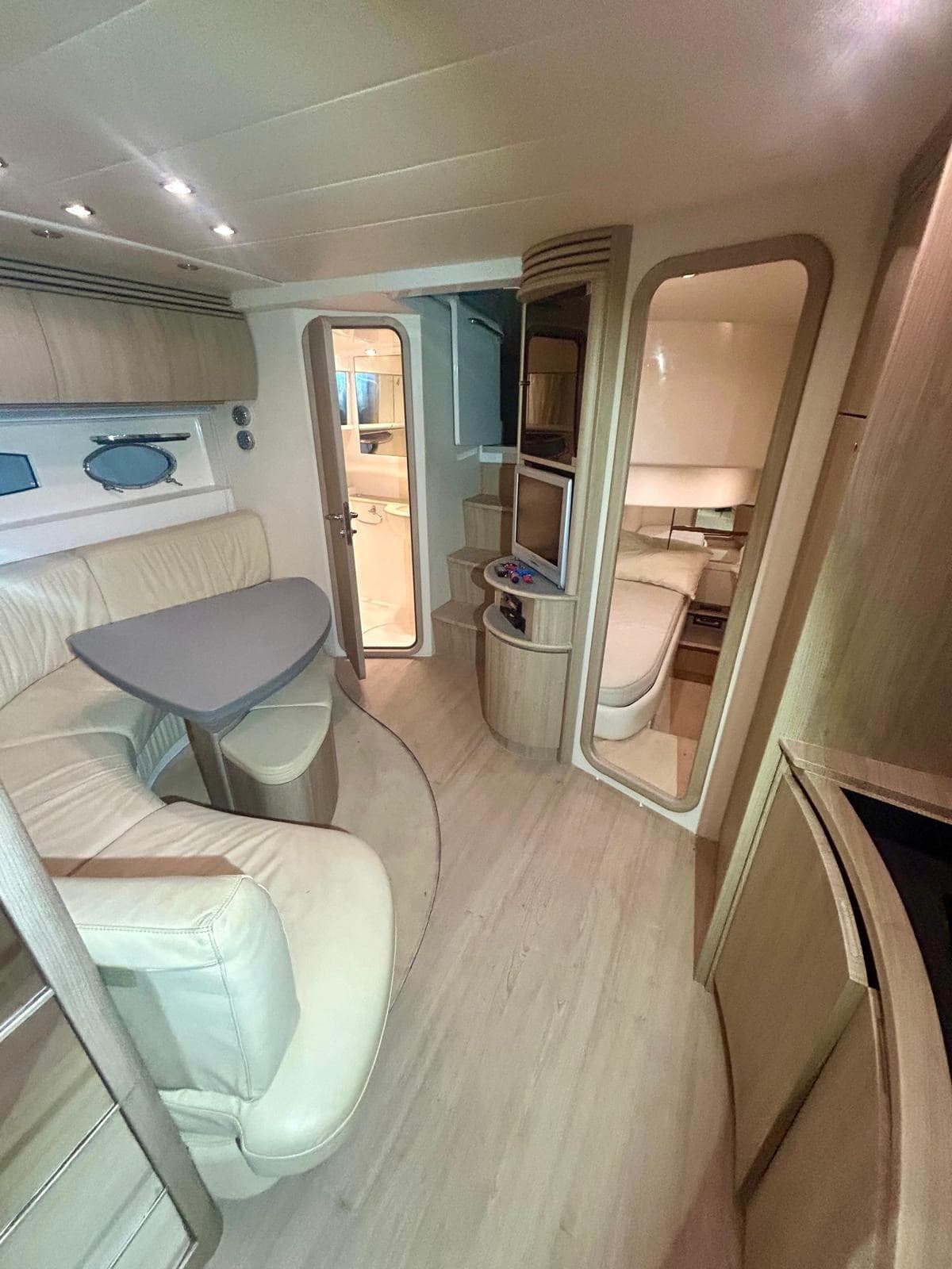 Pershing Pershing 46' usato - foto hero 20