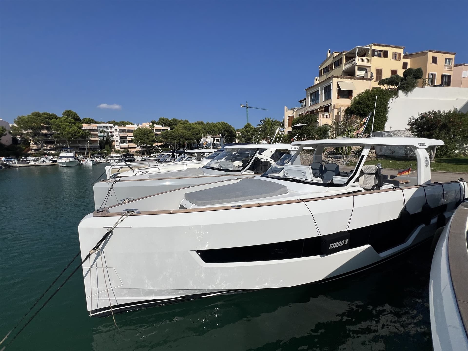 Fjord 41 Xl - Detail View 1 Fjord 41 Xl - Detail View 1