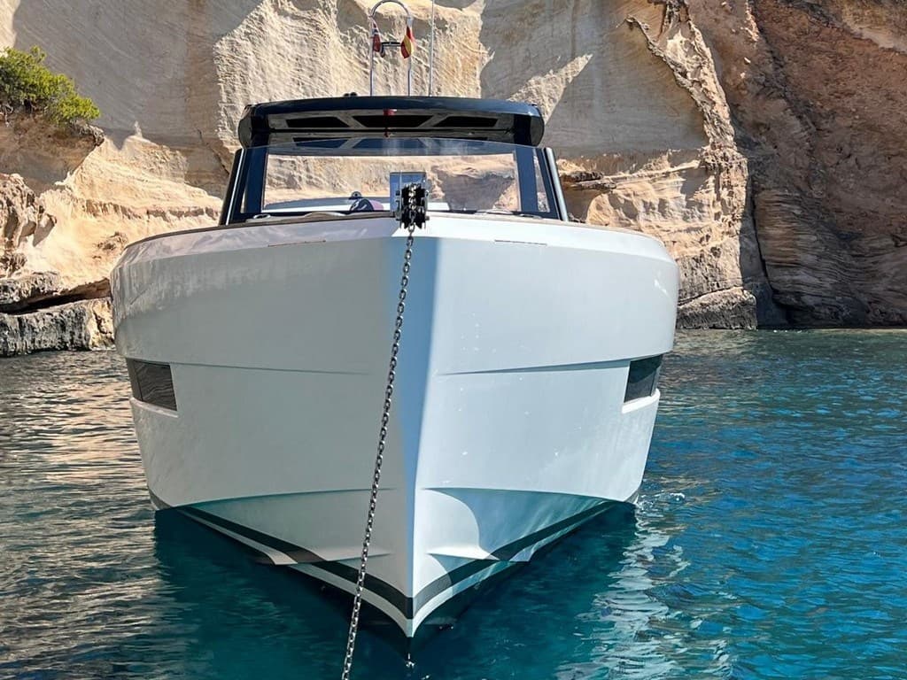 Fjord 42 Open - Deck View Fjord 42 Open - Deck View