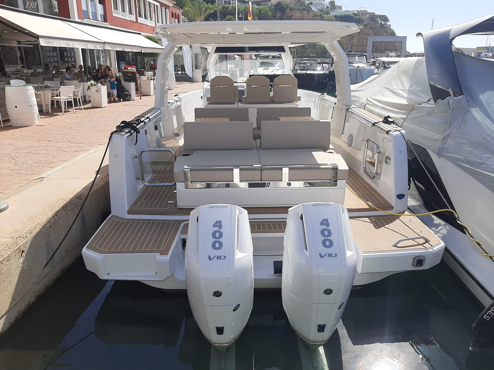 Fjord 39 Xp - Detail View 1 Fjord 39 Xp - Detail View 1