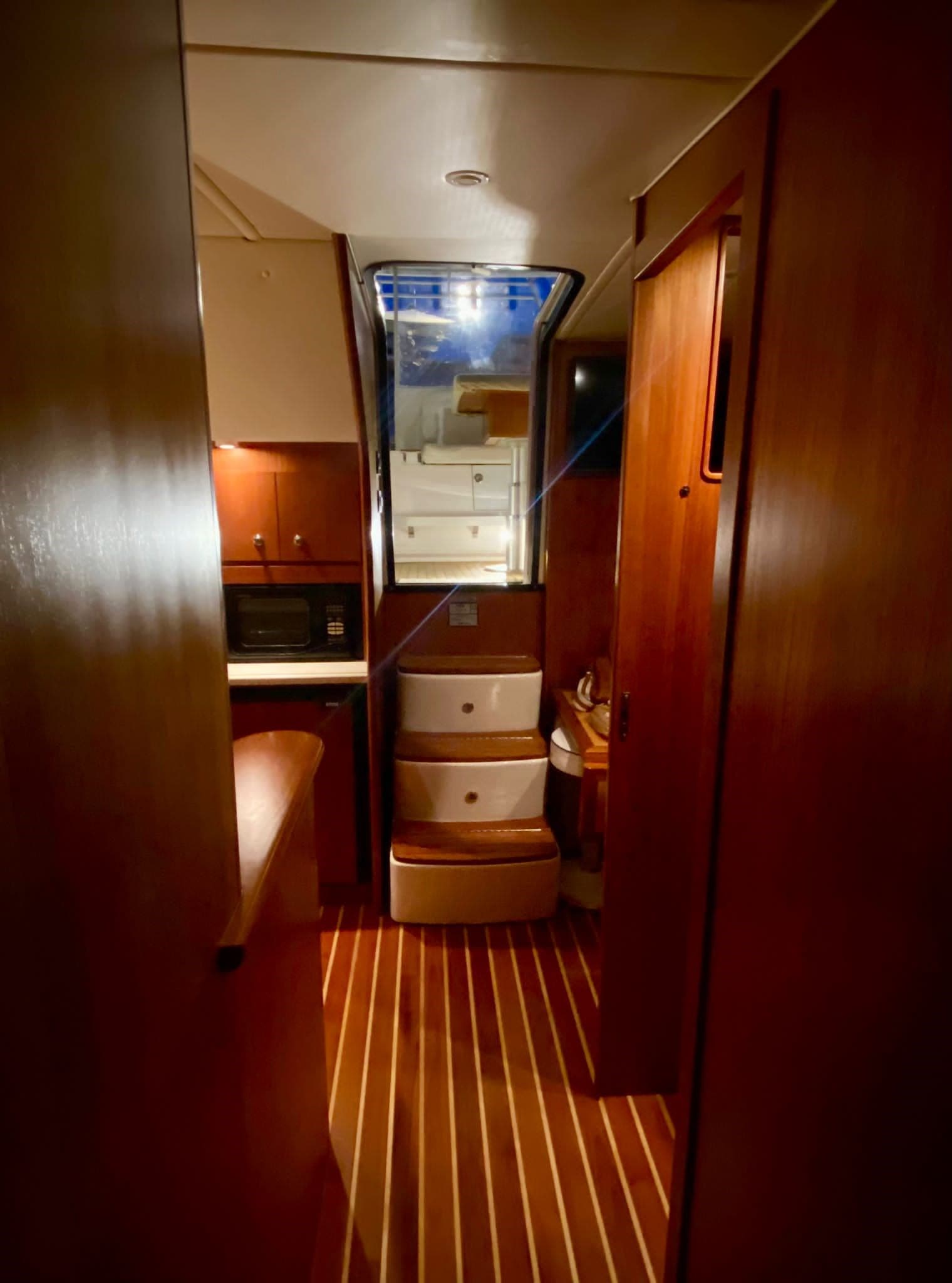 Tiara Yachts 4200 Open usato - foto hero 12