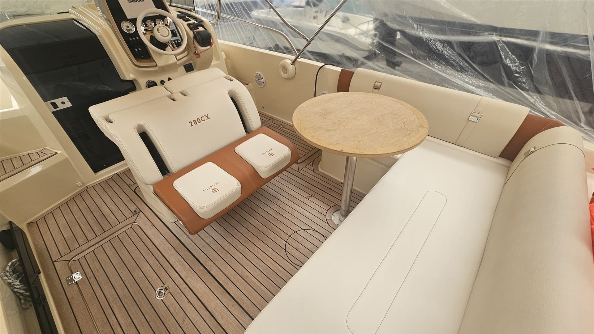 Invictus 280 Cx usato - dettaglio 4