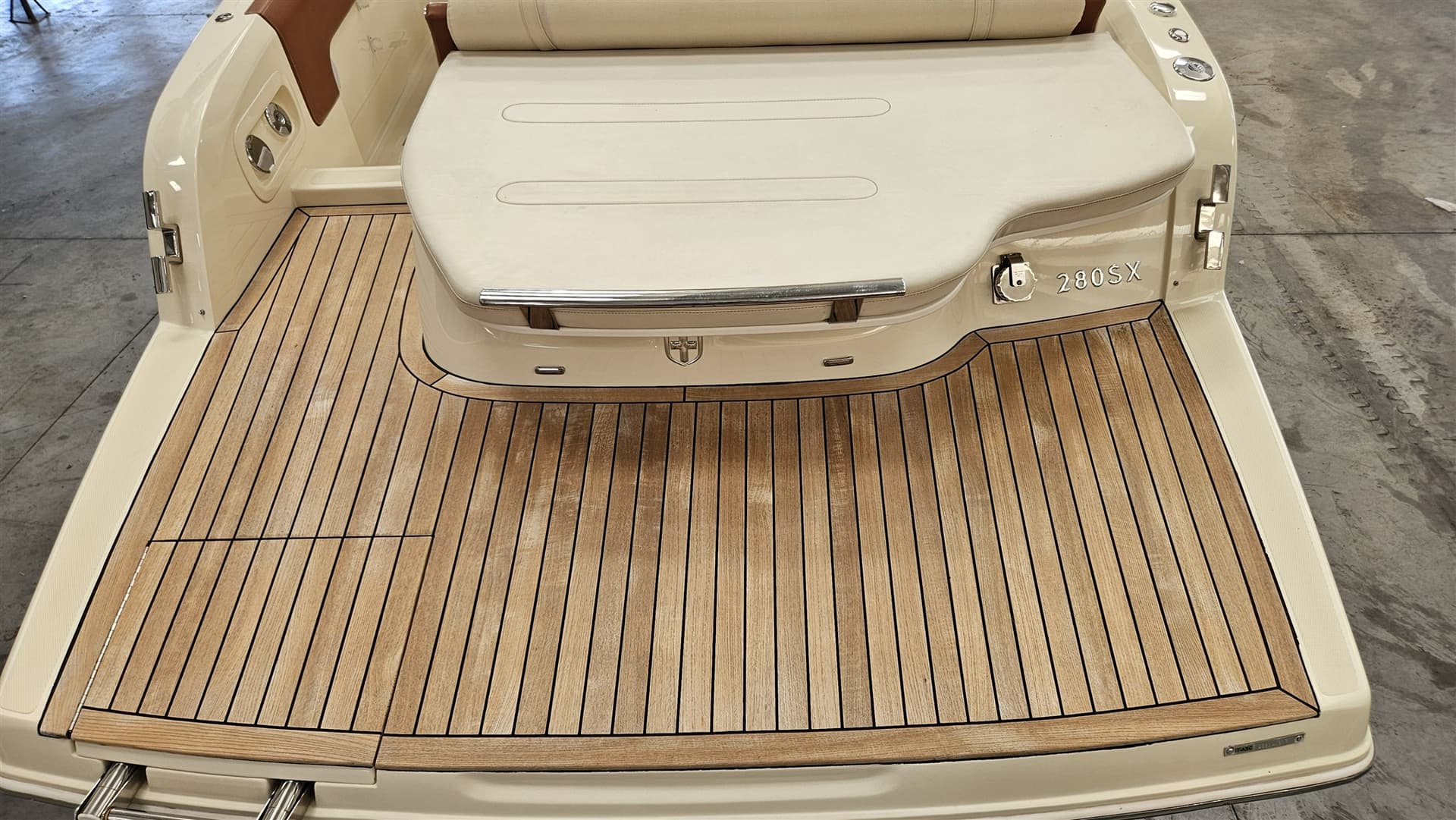 Invictus 280 SX used - hero image 12