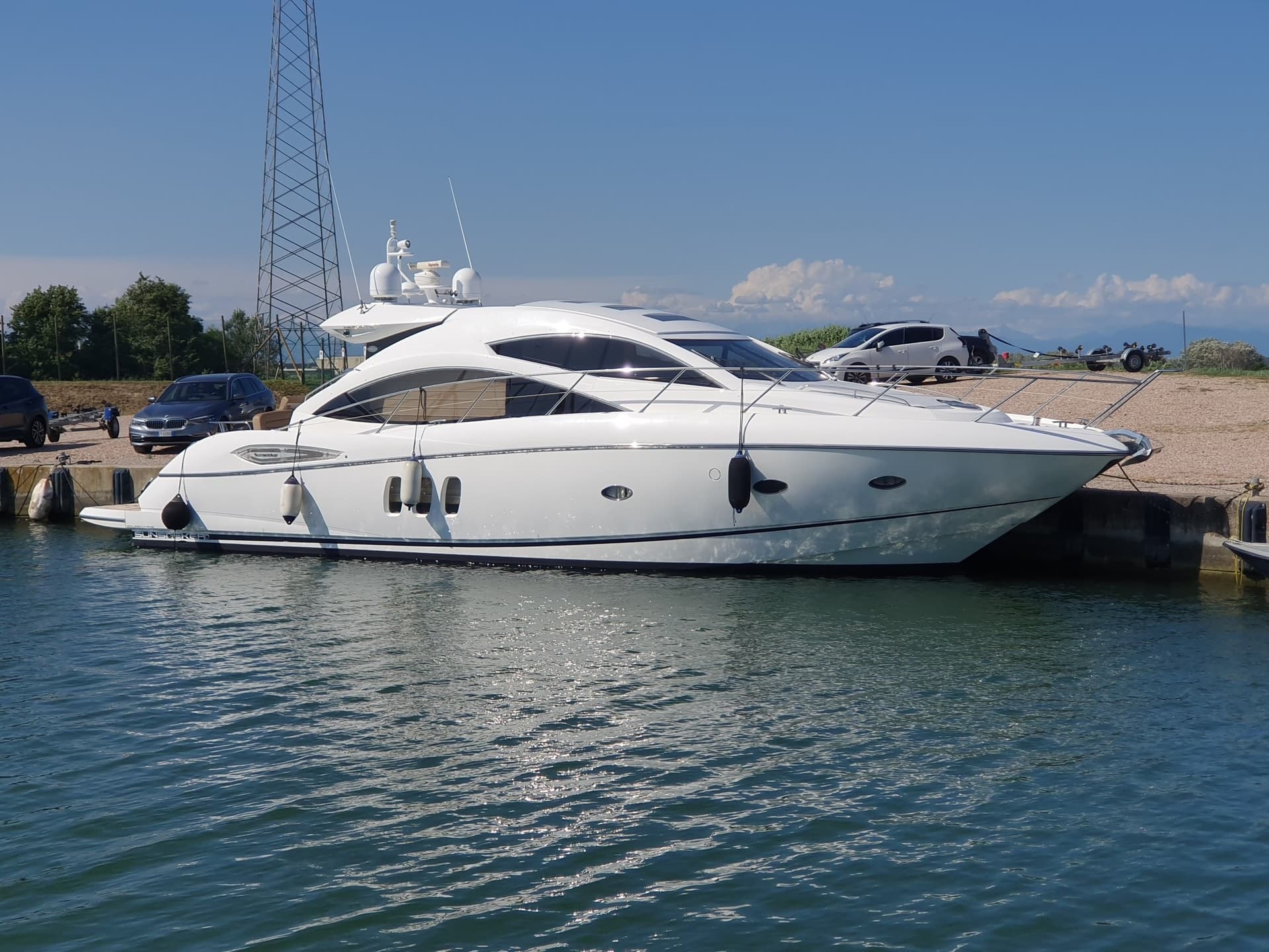 Sunseeker Predator 52 - Detail View 1 Sunseeker Predator 52 - Detail View 1