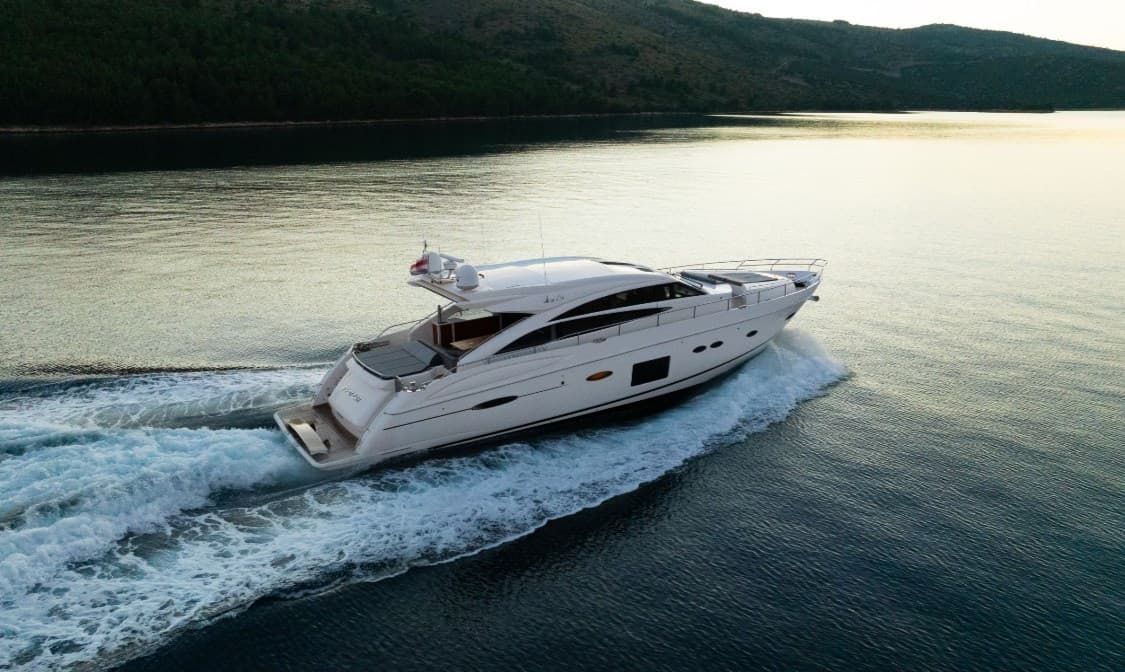 Princess Yachts V 72 gebraucht - Hauptbild 3