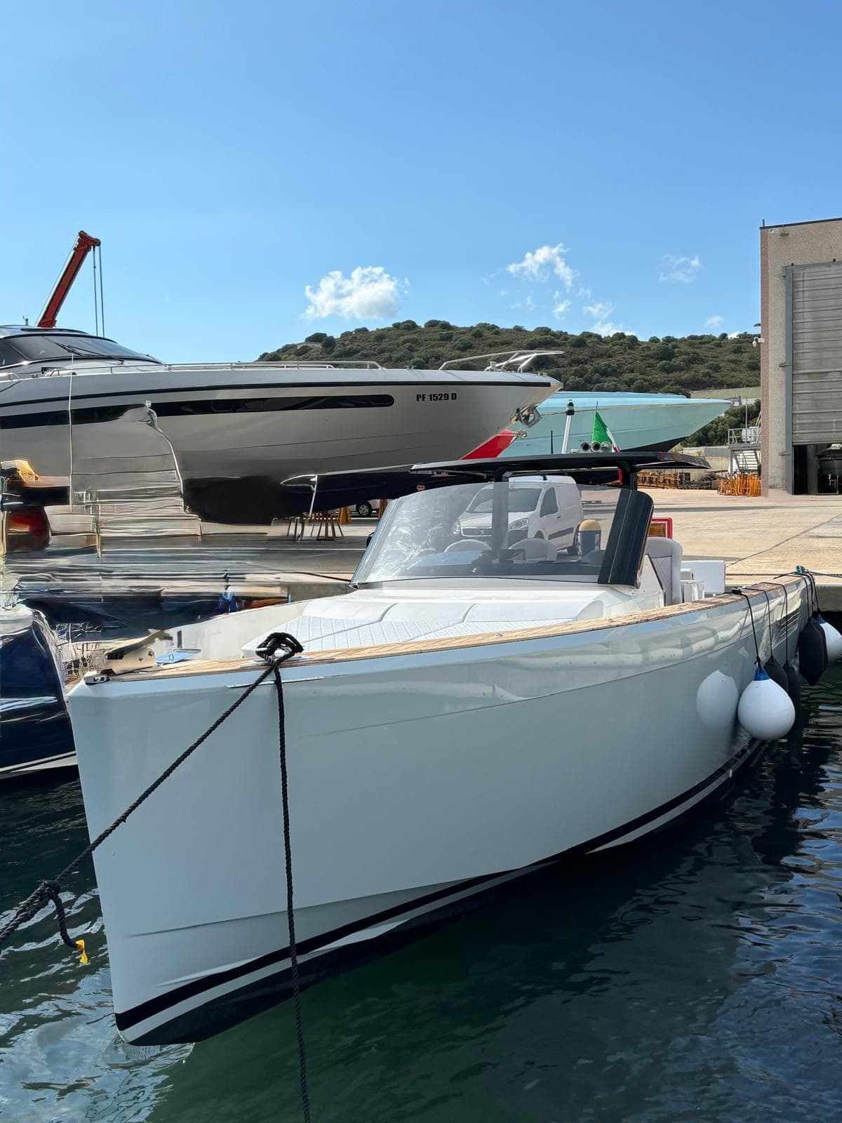 Fjord 40 Open - Deck View Fjord 40 Open - Deck View