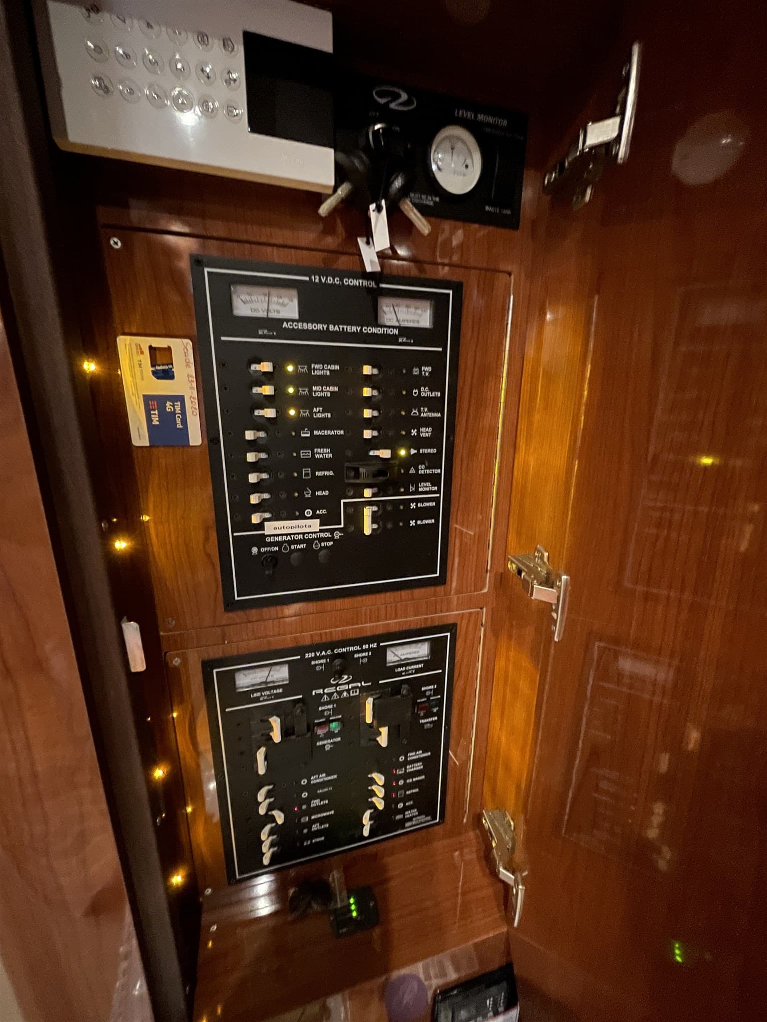 Regal Marine 3760 usato - foto hero 12
