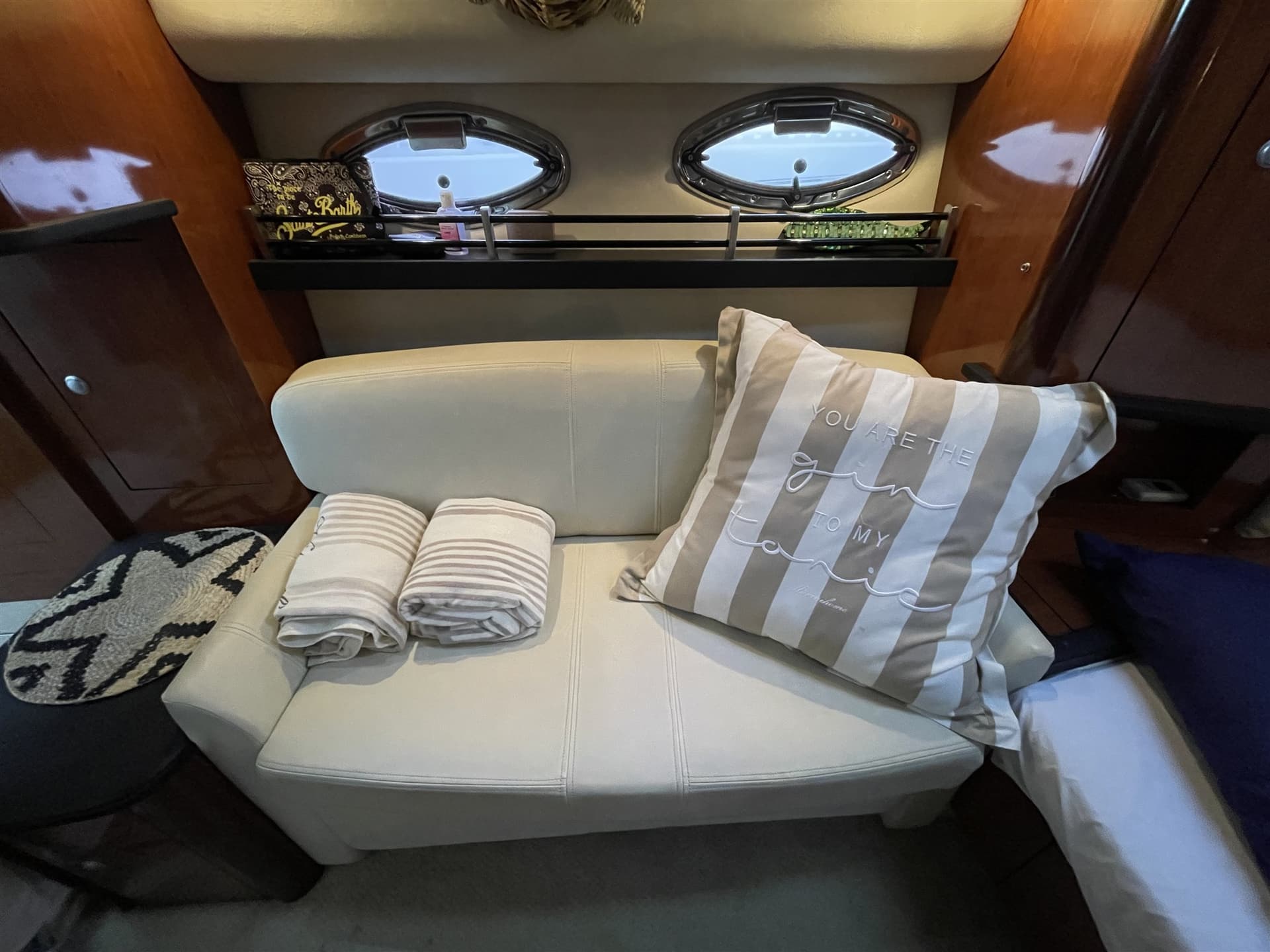 Sea Ray 325 Sundancer usato - foto hero 8