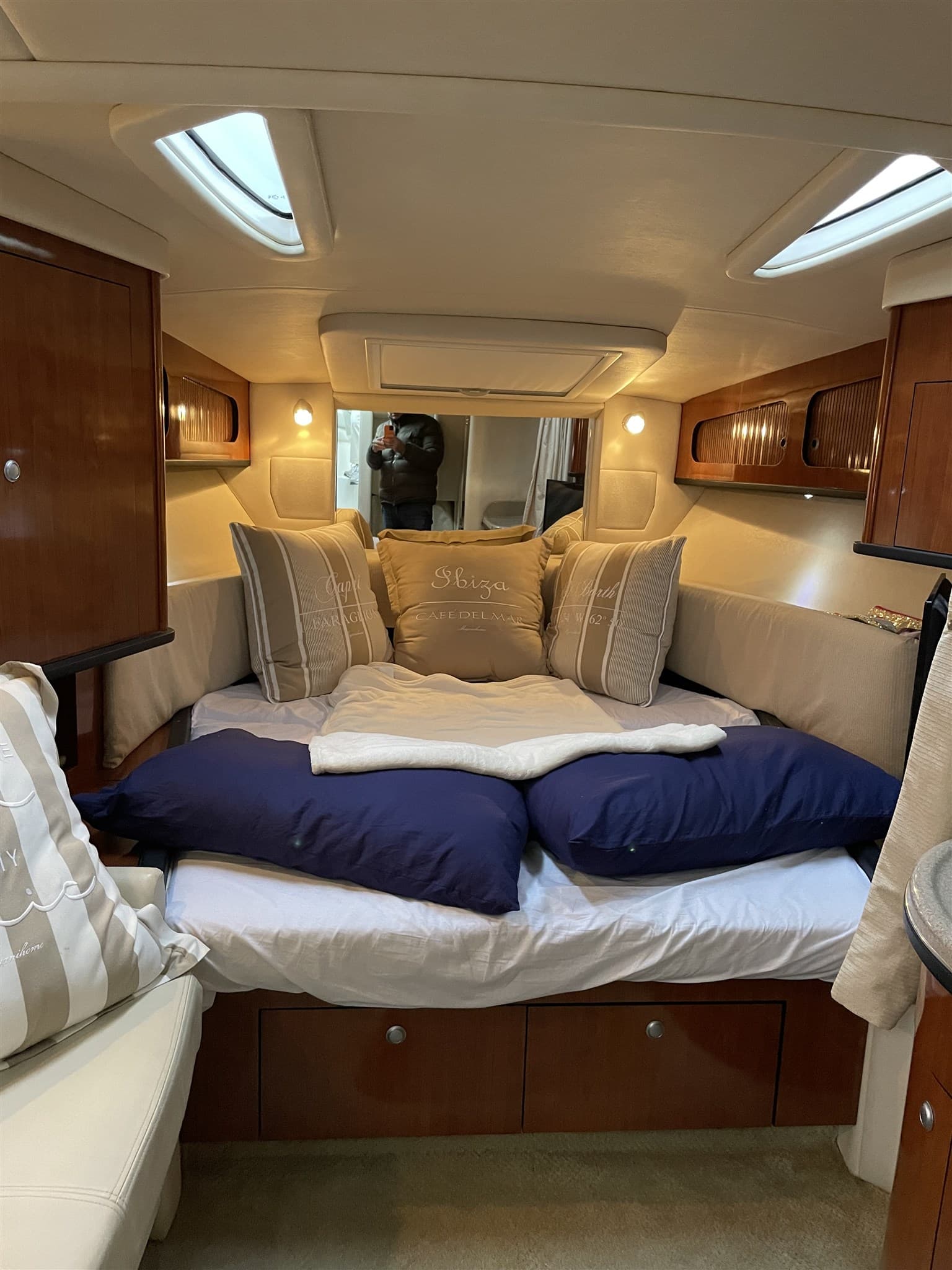 Sea Ray 325 Sundancer usato - foto hero 6