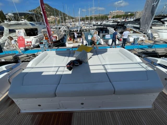 Azimut S7 M/Y 2020 usato - foto hero 7
