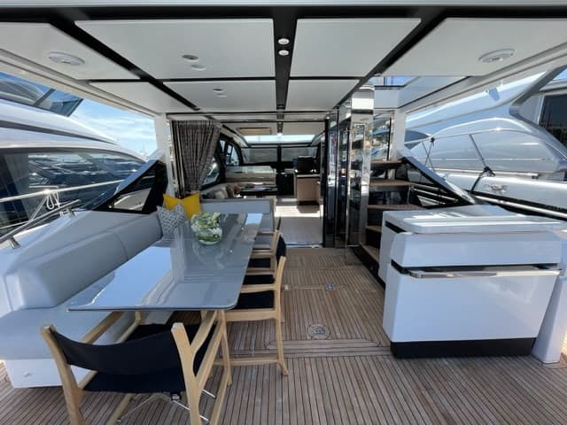 Azimut S7 M/Y 2020 - Deck View Azimut S7 M/Y 2020 - Deck View