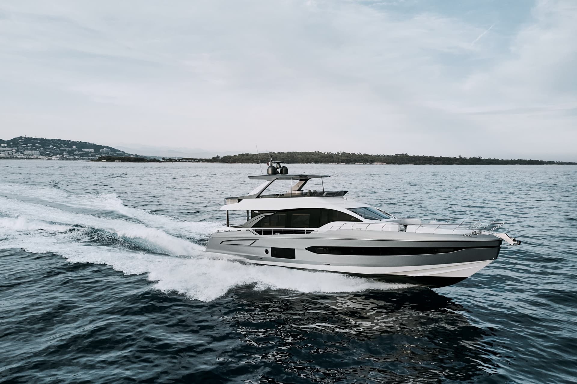Azimut 78 Flybridge gebraucht - Detail 2