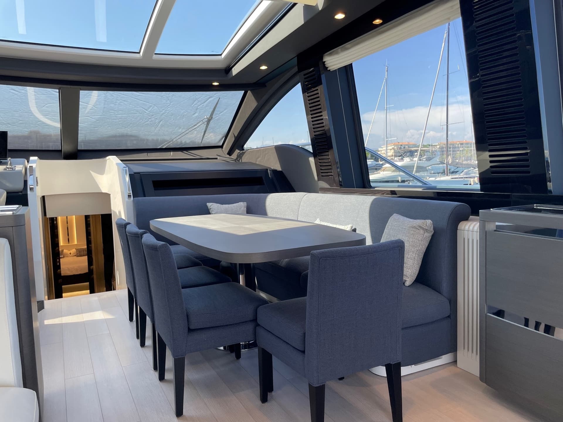 Azimut S8 usato - foto hero 7