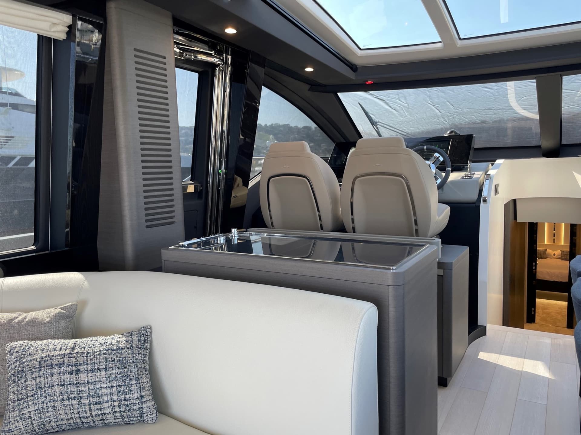 Azimut S8 usato - foto hero 6