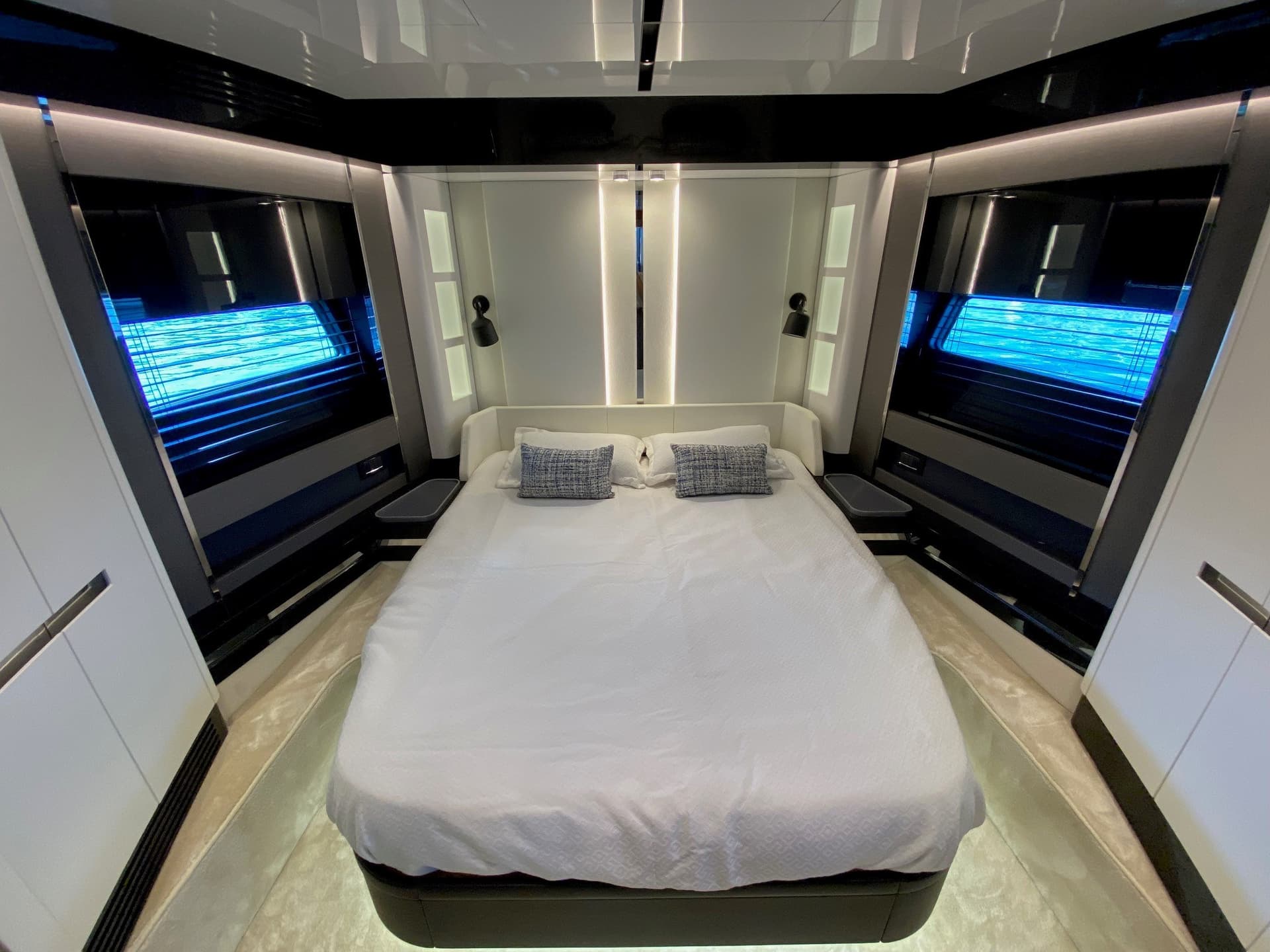 Azimut S8 usato - foto hero 19