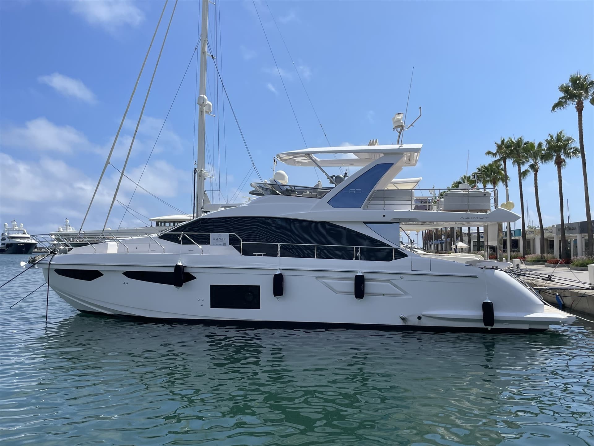 Azimut 60 Flybridge 2023 - Main View Azimut 60 Flybridge 2023 - Main View