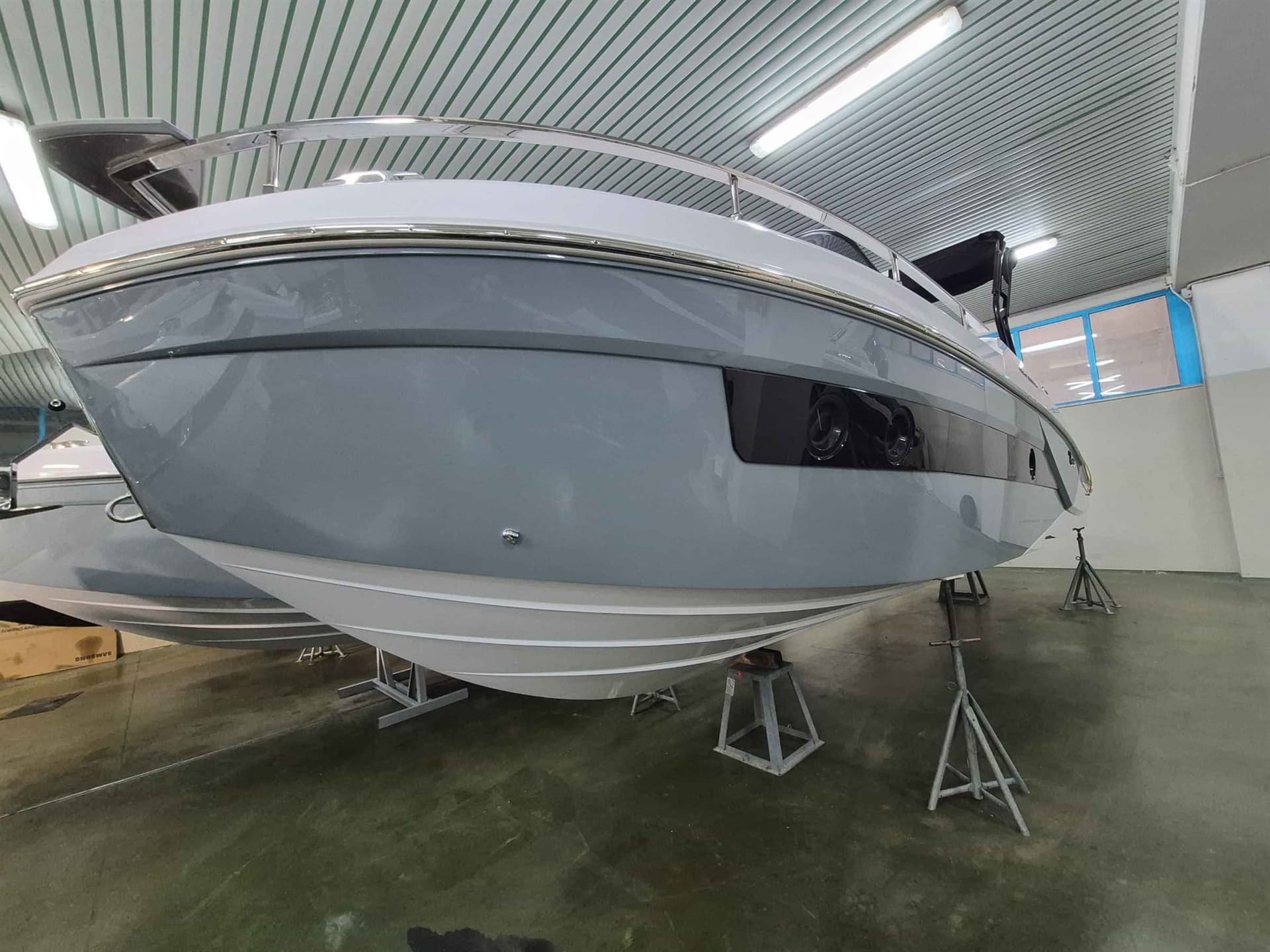 Ranieri International Next 285 usato - dettaglio 1