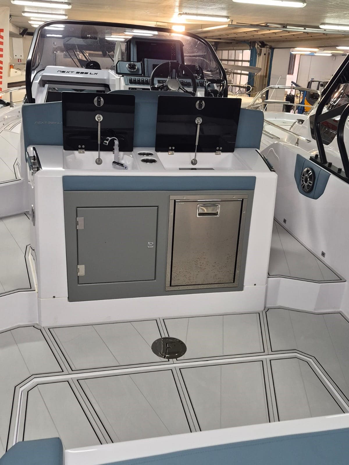 Ranieri International Next 285 usato - dettaglio 4