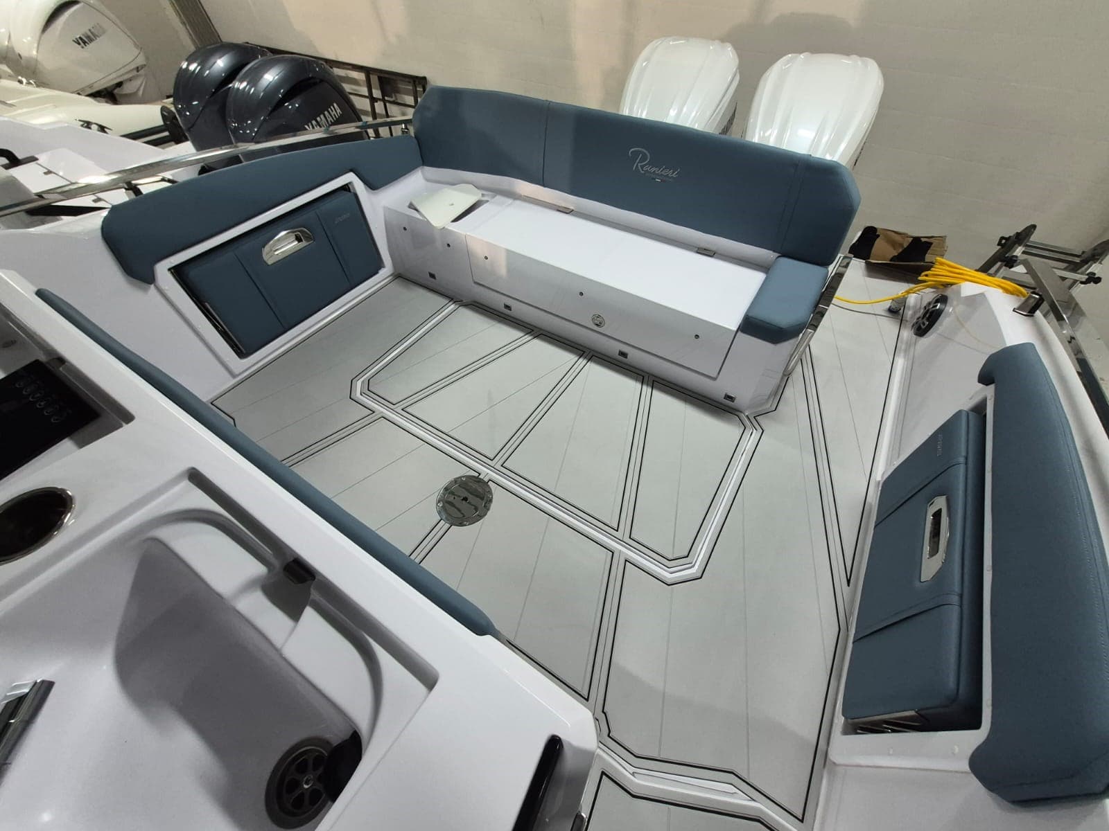 Ranieri International Next 285 usato - dettaglio 3